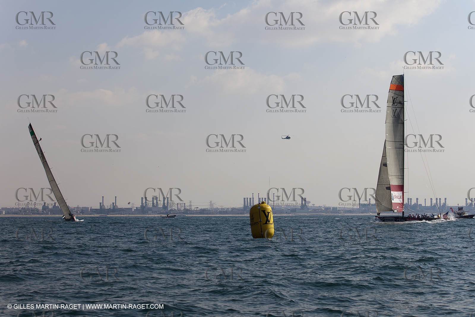 21 11 2010 - Dubai (UAE) - Dubai Louis Vuitton Trophy -  Round 2 - BMW ORACLE Racingg Vs Emirates Team New Zealand