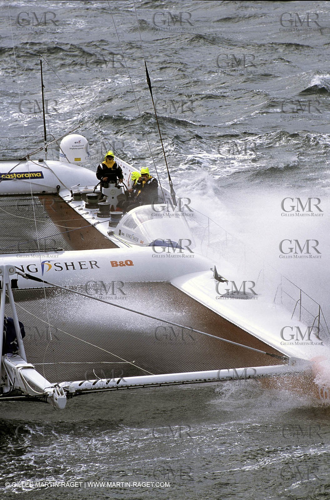 Kingfisher II - Jules Verne Trophy 2002 start - Brest