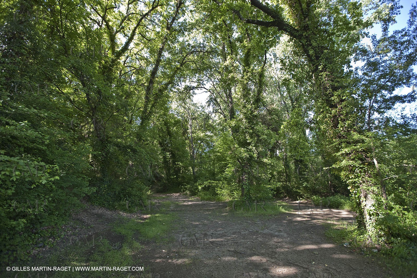 28 04 2009 - Ste Anastasie (FRA, 30) - Atlas Nîmes Métropole -  2009 campaign - Saint Nicolas bridge