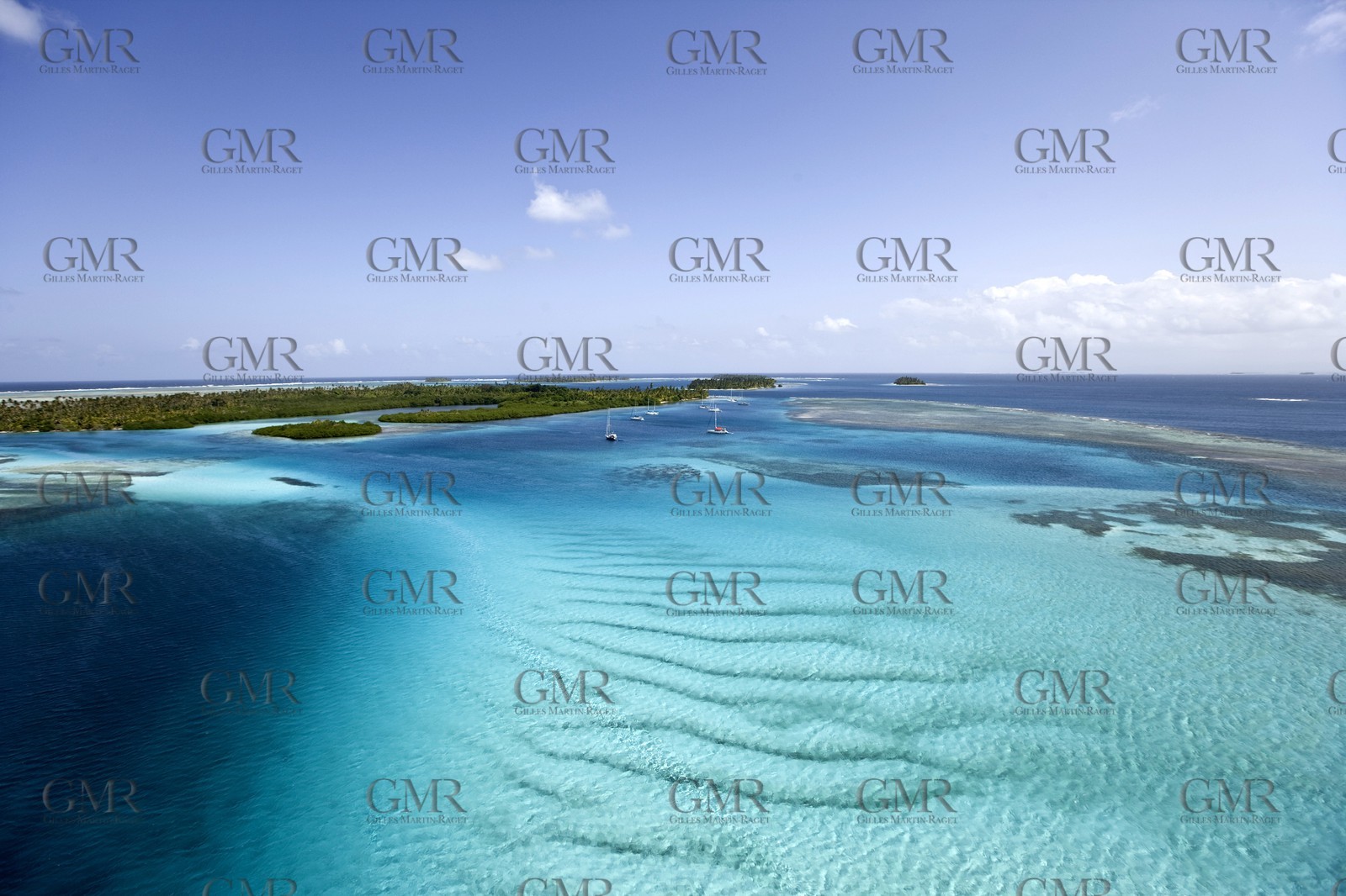 01 02 2008 - San Blas Archipelago (Panama) - Motor Yacht Senses