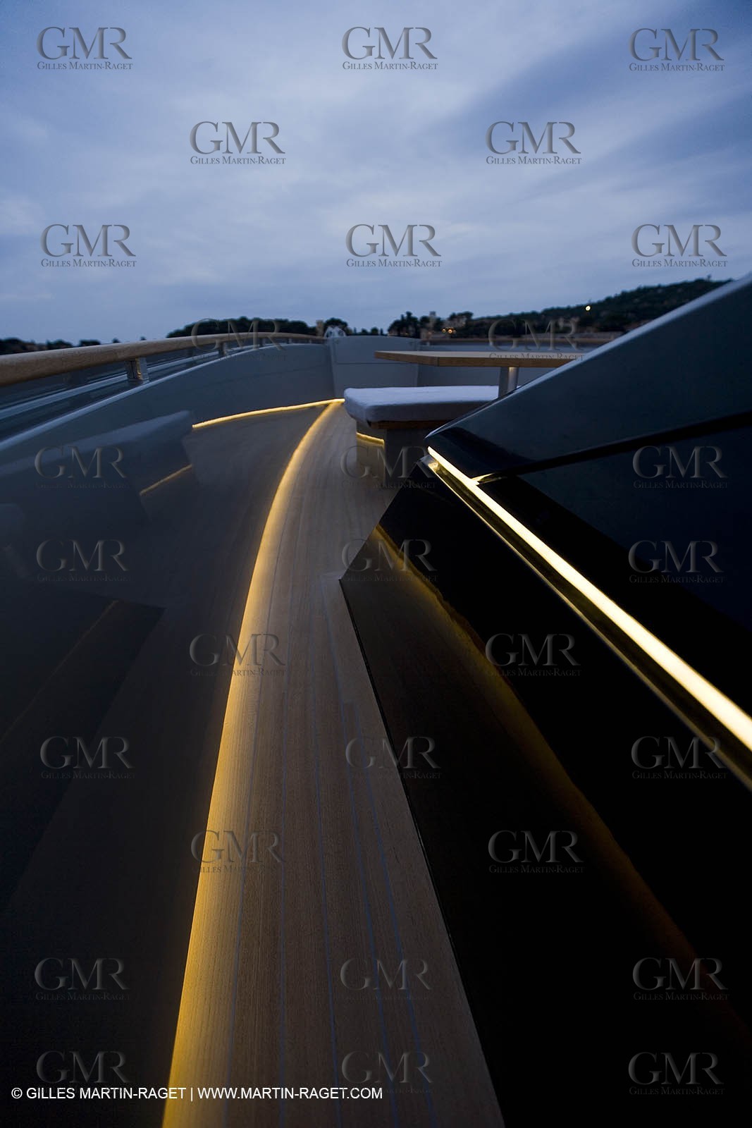 29 09 2007 - St Jean Cap Ferrat - Wally Yachts - Wally Power 70 - Lau Lau