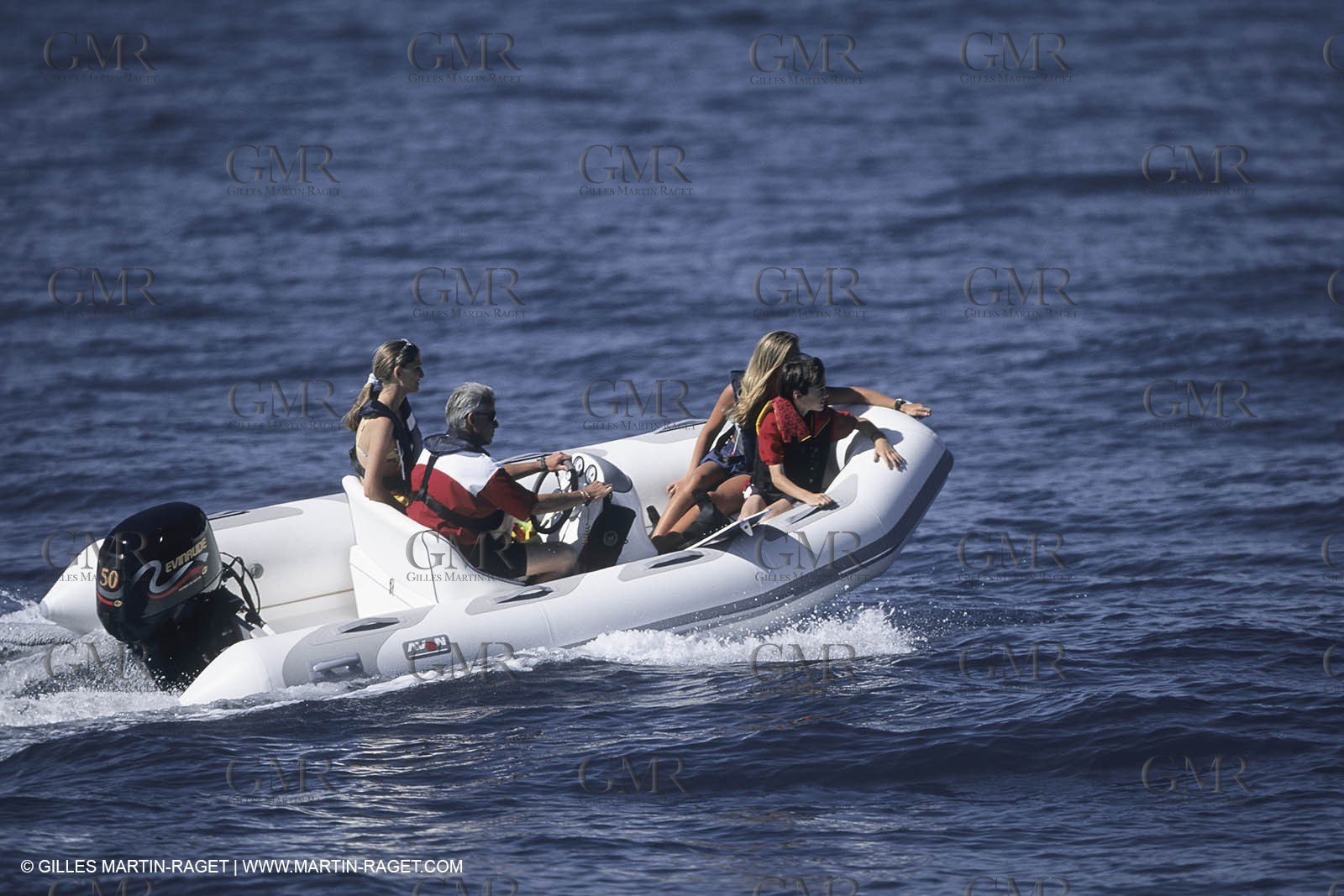 Bateaux à moteur, powerboating, Semi-rigides, ribs