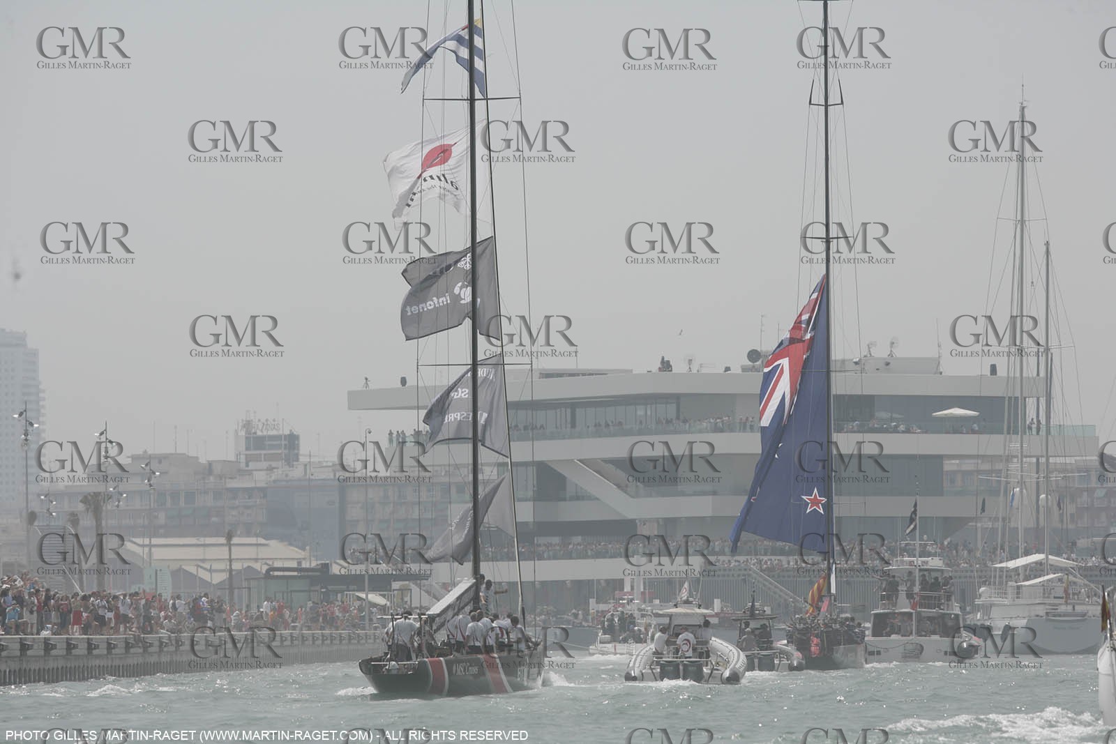 01 07 2007-Valencia (Spain)- 32nd America's Cup - Final Match - Day 7 - Alinghi vs Emirates Team New Zealand