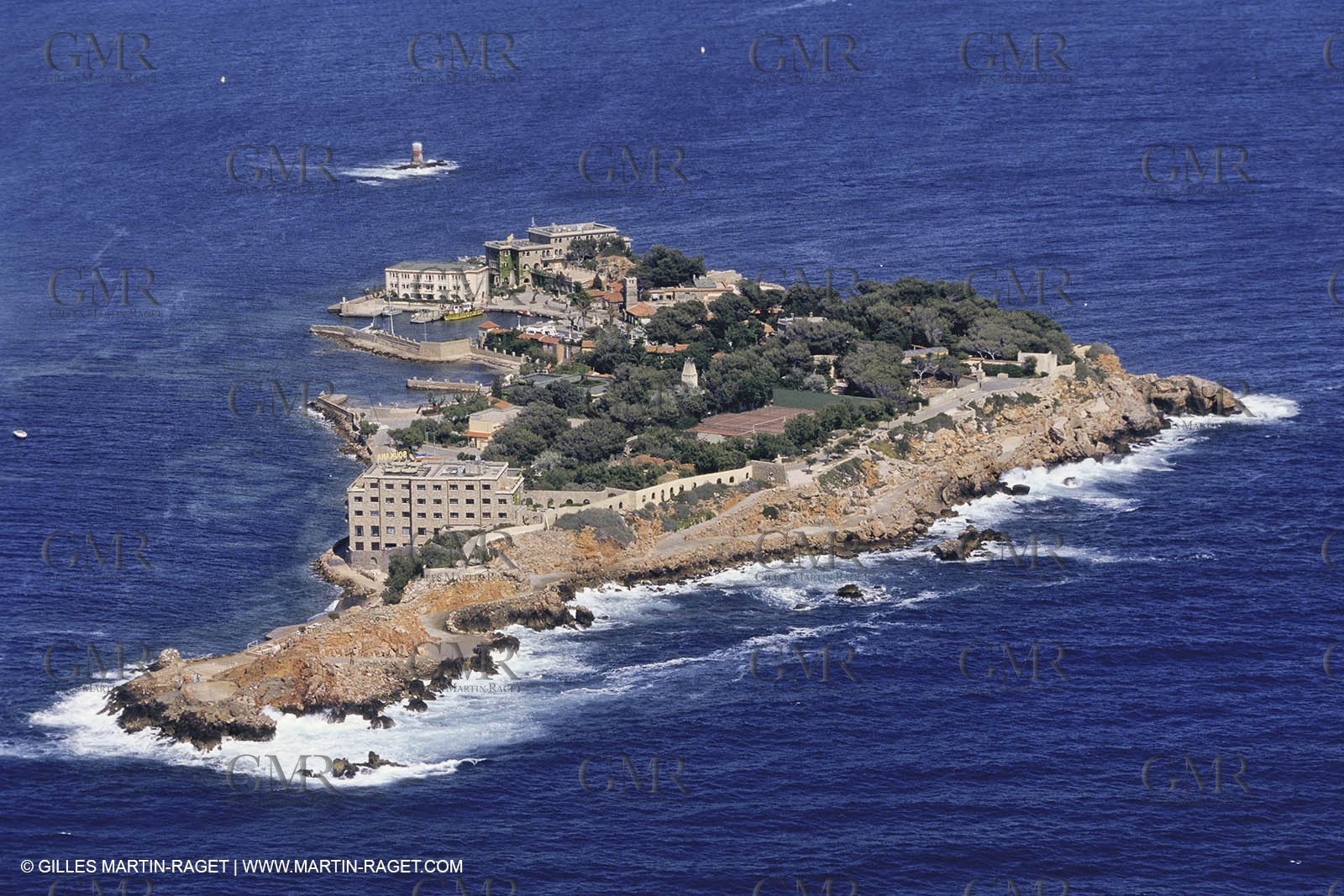 Les Embiez archipelago (FRA,83)