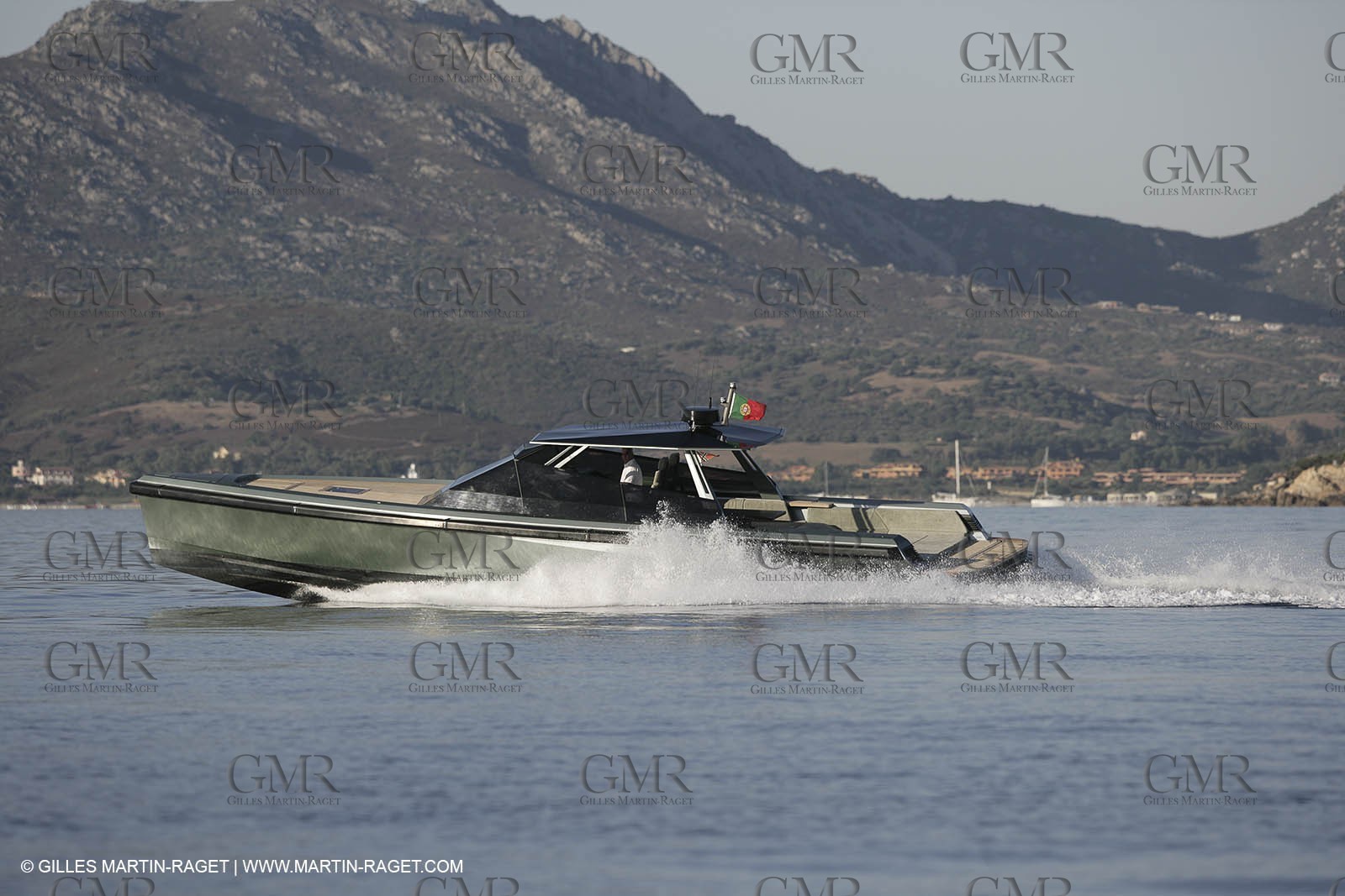 16 07 2007 - Portisco (Italie, Sardaigne) - Wally Power 47, 2007 version