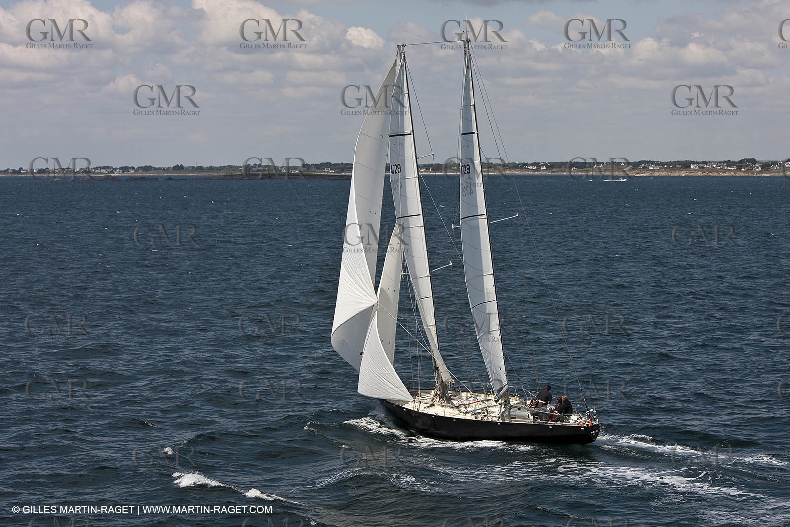 19 05 2010- Lorent- (FRA,56)  -  Pen Duick III