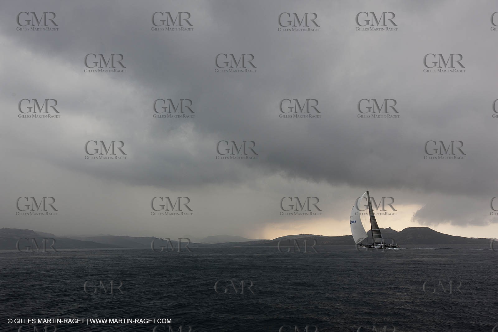 19 05 2010 - La Maddalena (ITA, Sardinia) Louis Vuitton Trophy - BMW ORACLE Racing - Training