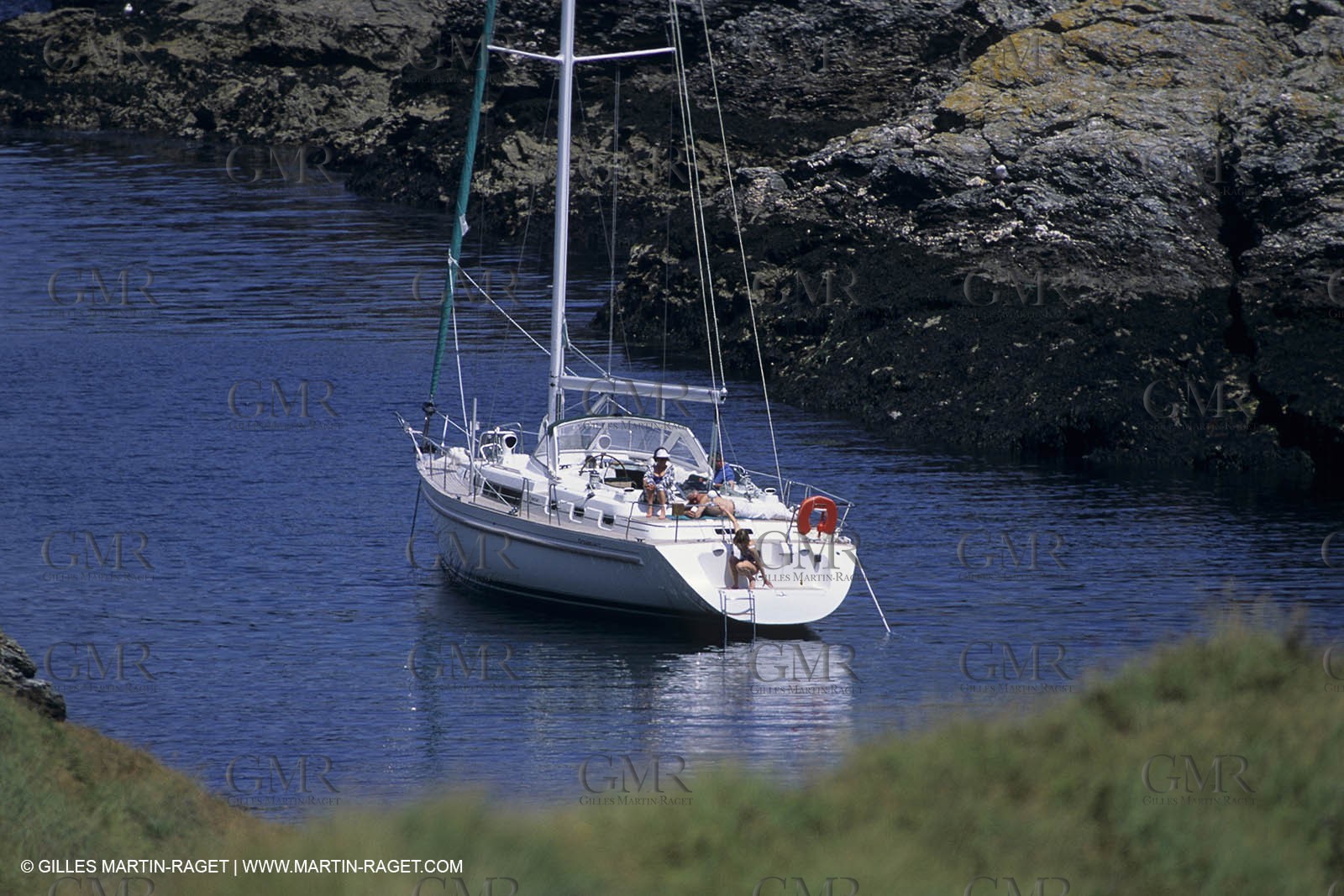 sailing, cruising, monohull at the mooring
