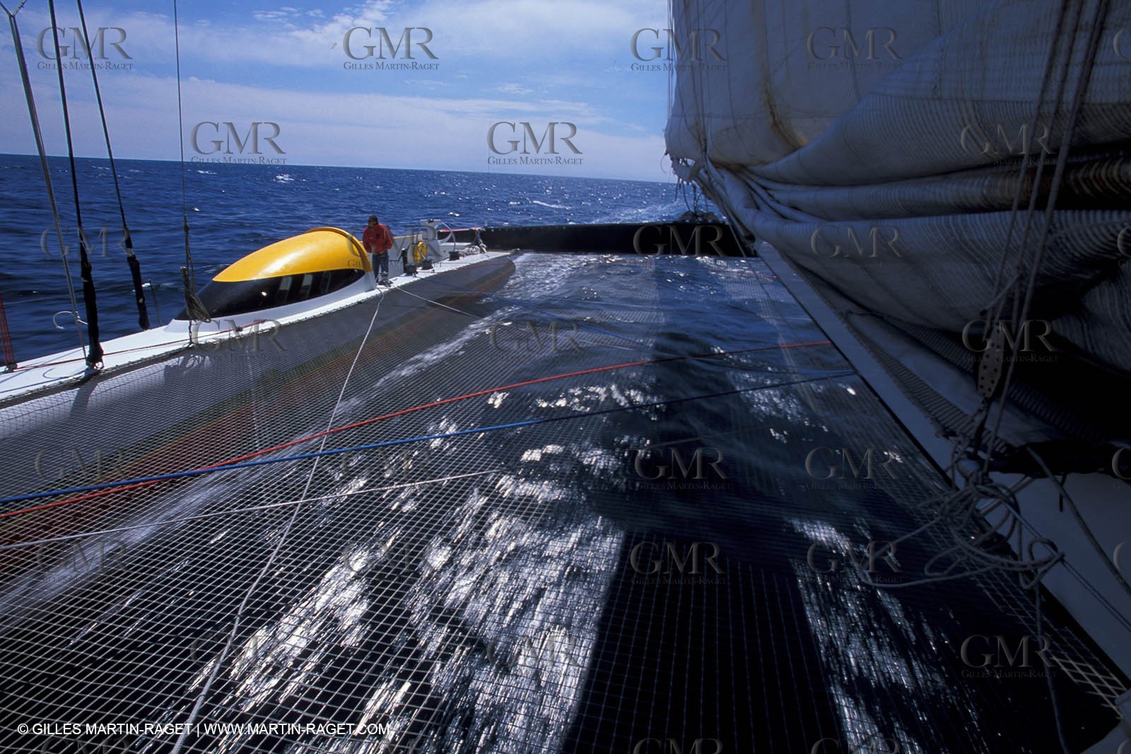 Onboard Playstation - La Ciotat-Marseille delivery