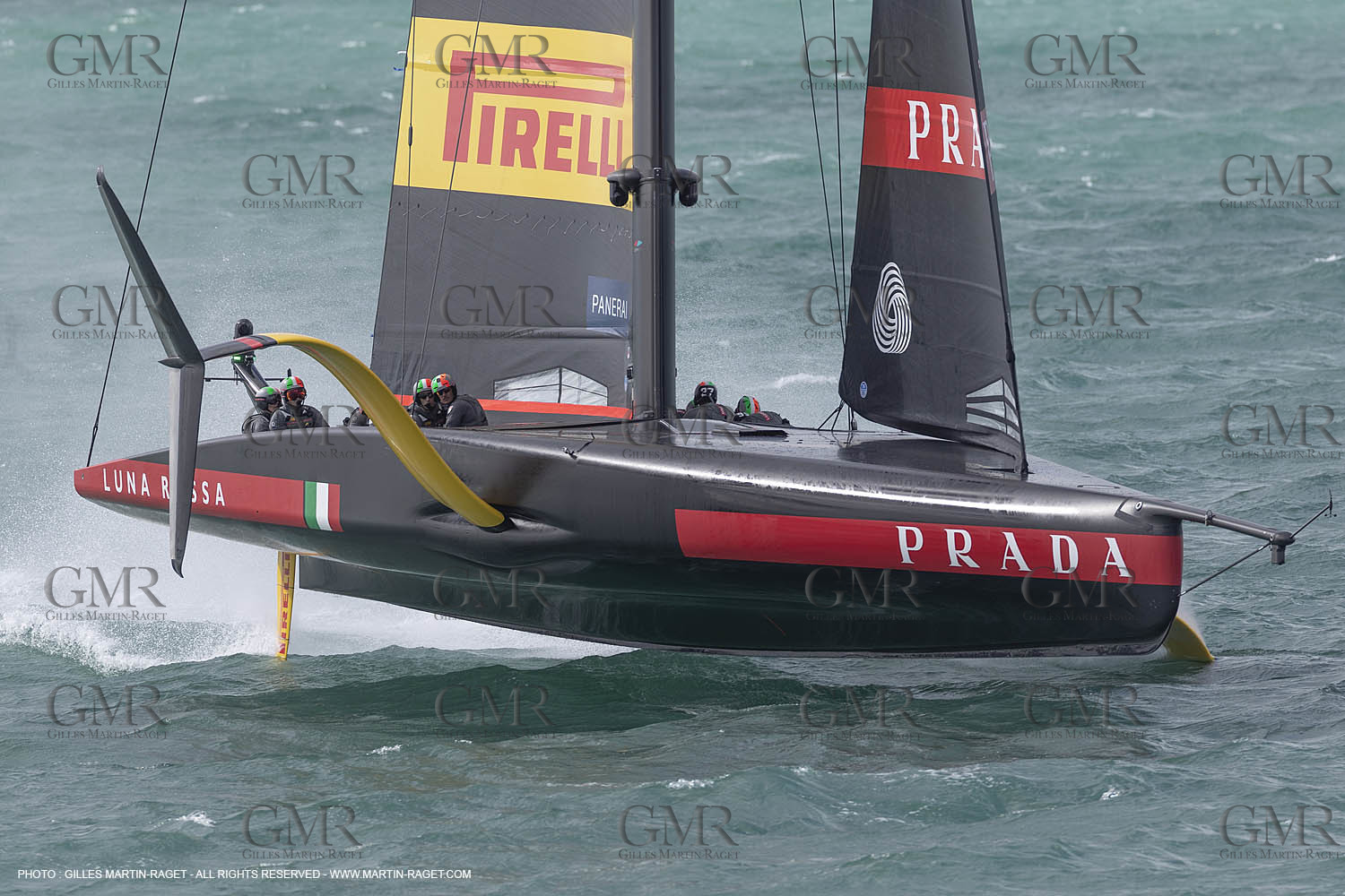 10 12 2020 - Auckland (NZL) - 36th America's Cup - Practice Sessions - Day 2 -Luna Rossa Prada Pirelli Team