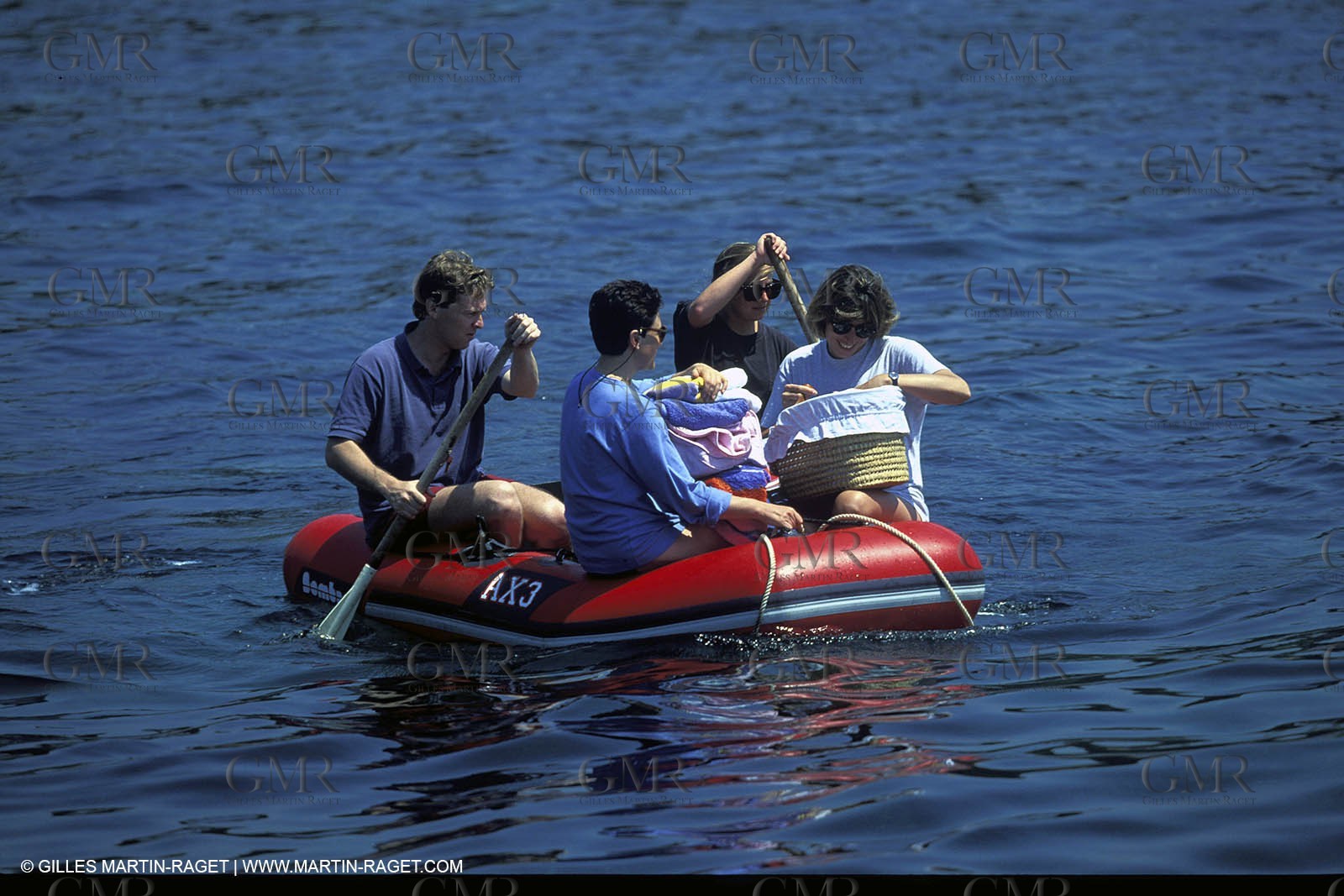 Cruising - People - Crew work