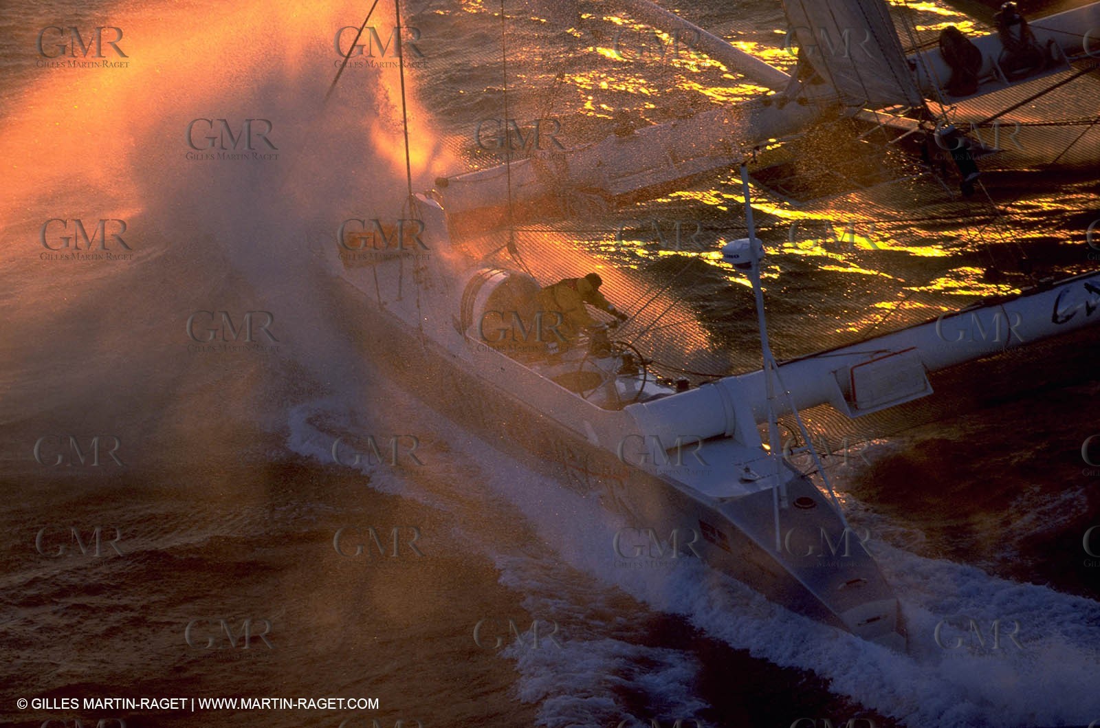 Jules Verne Trophy - Commodore Explorer