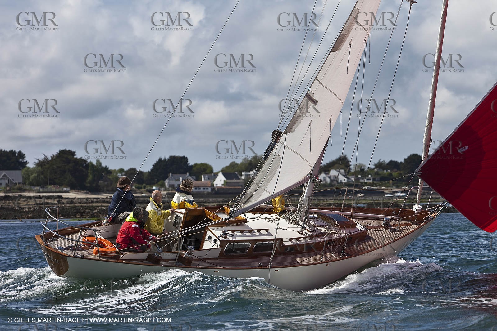 01-05-10 - Le Bono (FRA,56) - Regate Classique -Acteia II - Maica