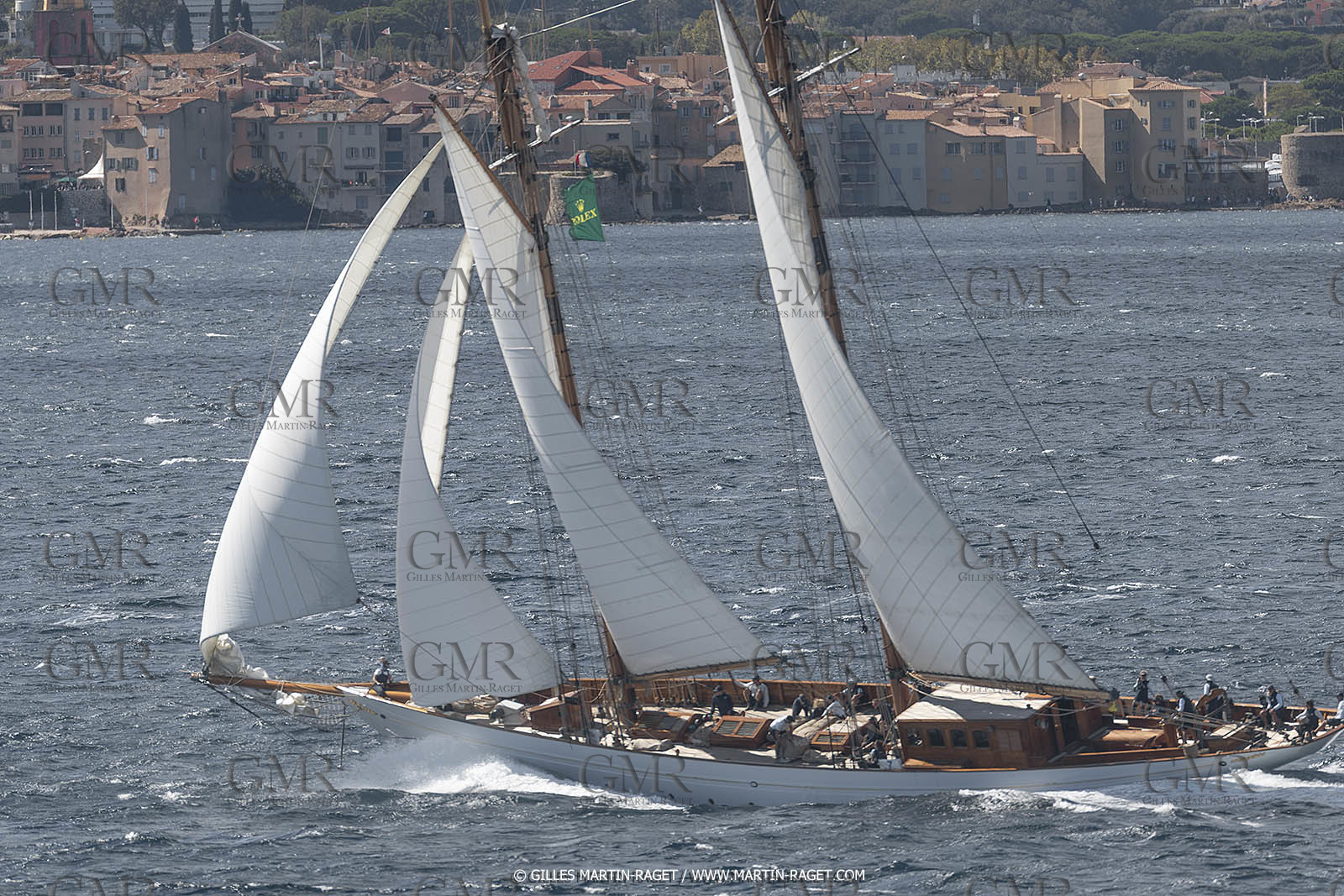 28 09 2022? Saint-Tropez,(FRA,83), Les Voiles de Saint-Tropez 2022 Régate N° 2 poup les modernes, navigation libre pour les grandes goélettes