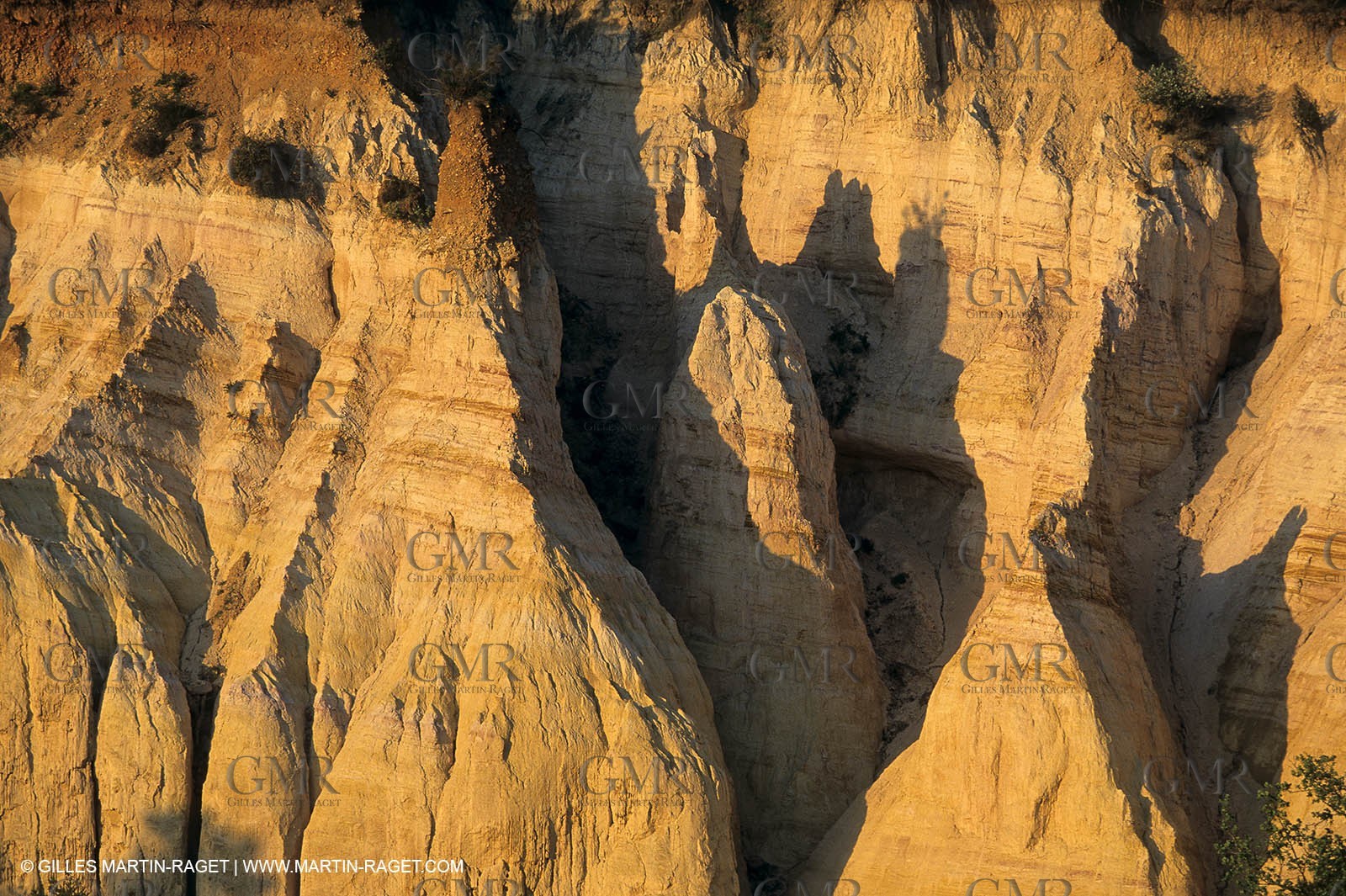 France, Provence, Luberon, Carrières d'ocre près d'Apt, ocher stone pit near Apt