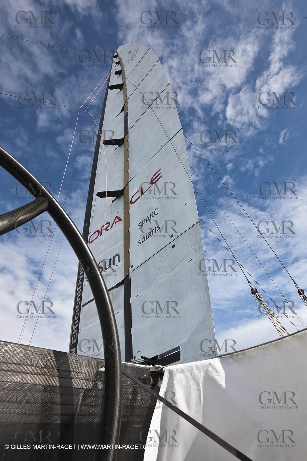 06 02 2010 - Valencia (ESP) - 33rd America's Cup - BMW ORACLE Racing - Day off 1 - Getting the yacht ready