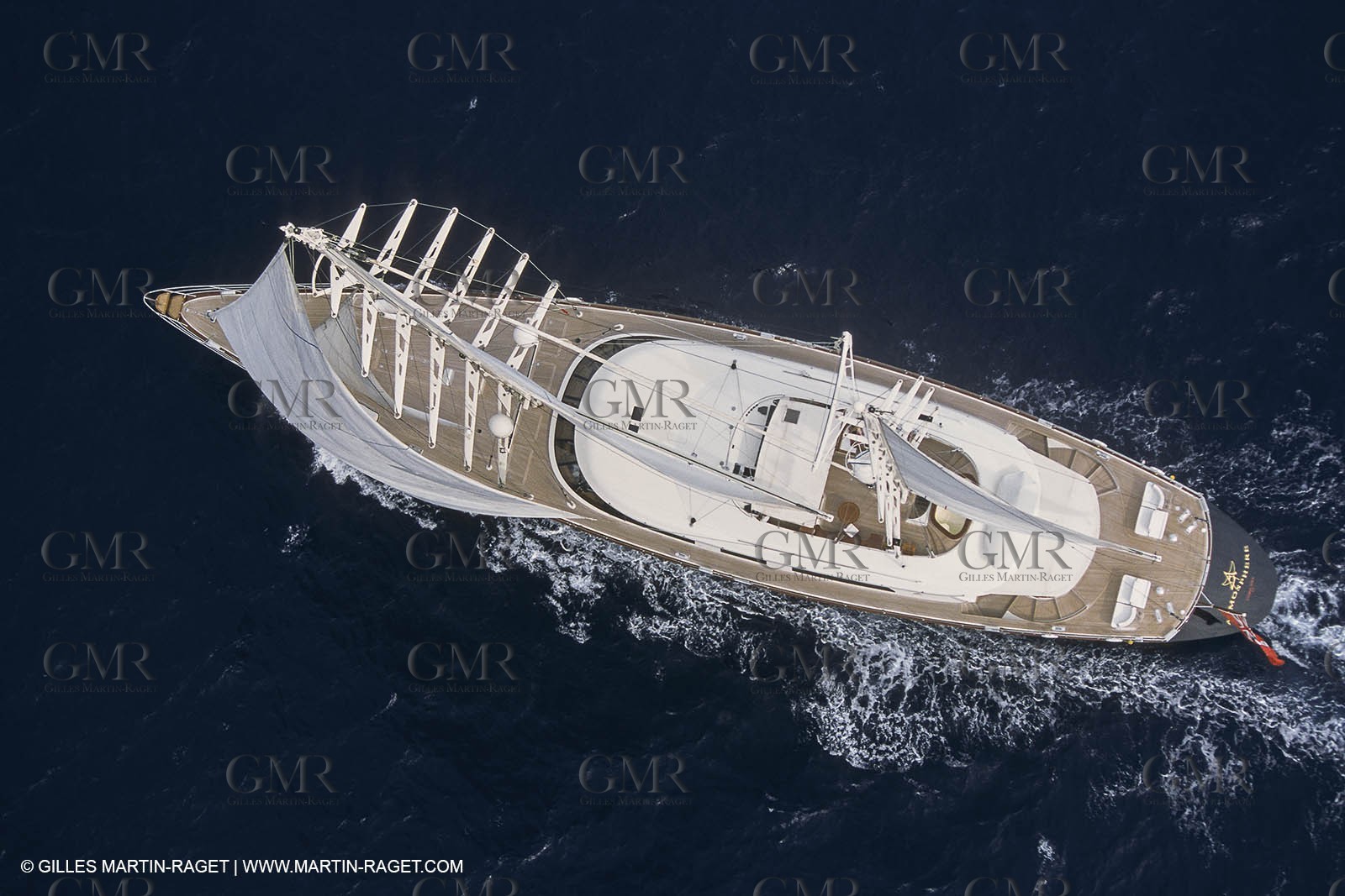 Sailing, Cruising, Super yachts, Perrini Navi, Atmosphère