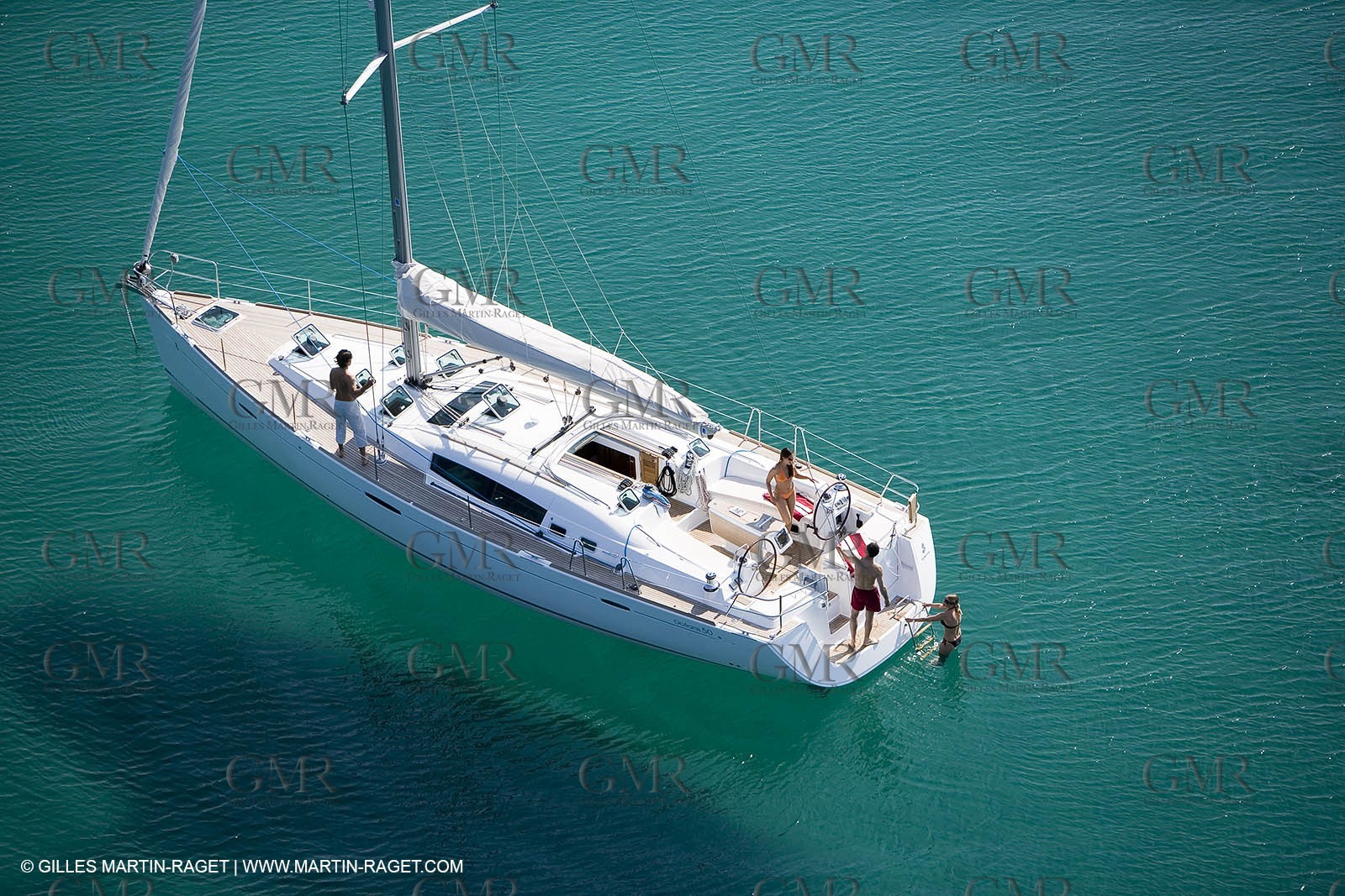 Cruising monohull mooring
