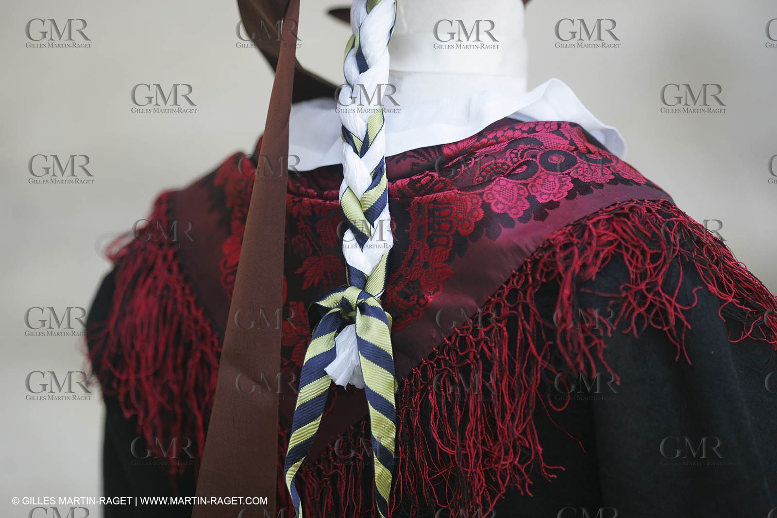 May 2004 - La Tour d'Aigues (FRA, 84) - Old costumes for women of the South exhibition