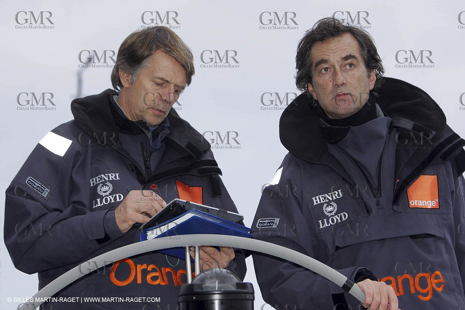 Orange II - Jules Verne Trophy 2005 - Traning Lorient Bruno Peyron + Roger Nilson