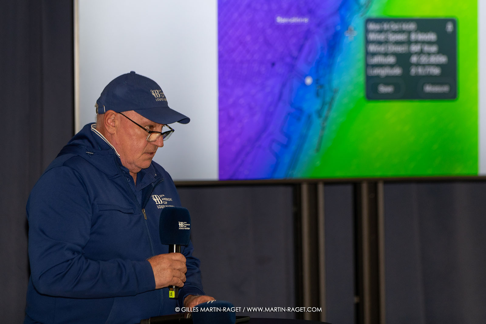 14 10 2024, Barcelona (ESP), Louis Vuitton 37th America's Cup, Final Match, Race Day 3, Morning briefing, Iain Murray, Race director