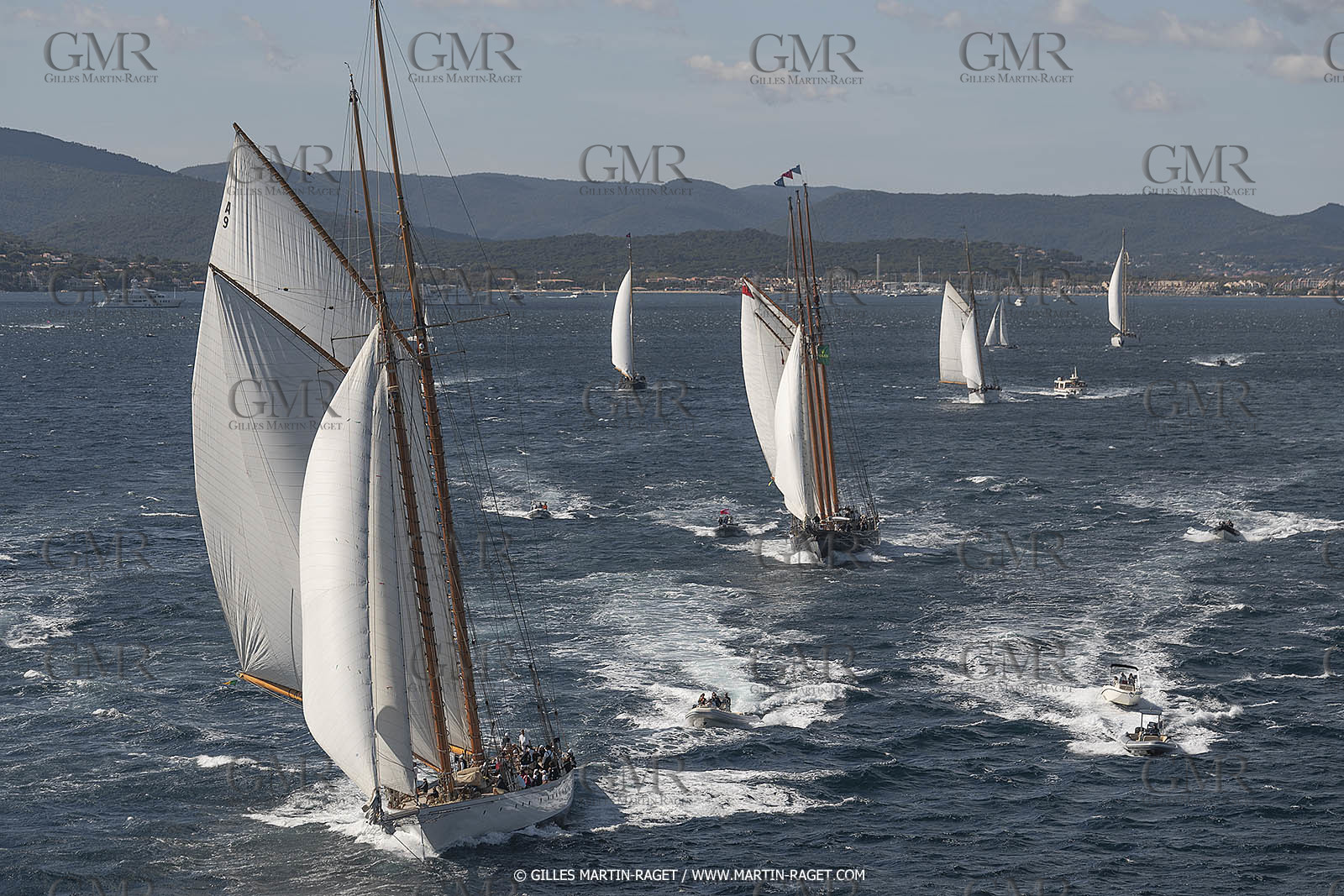 28 09 2022? Saint-Tropez,(FRA,83), Les Voiles de Saint-Tropez 2022 Régate N° 2 poup les modernes, navigation libre pour les grandes goélettes