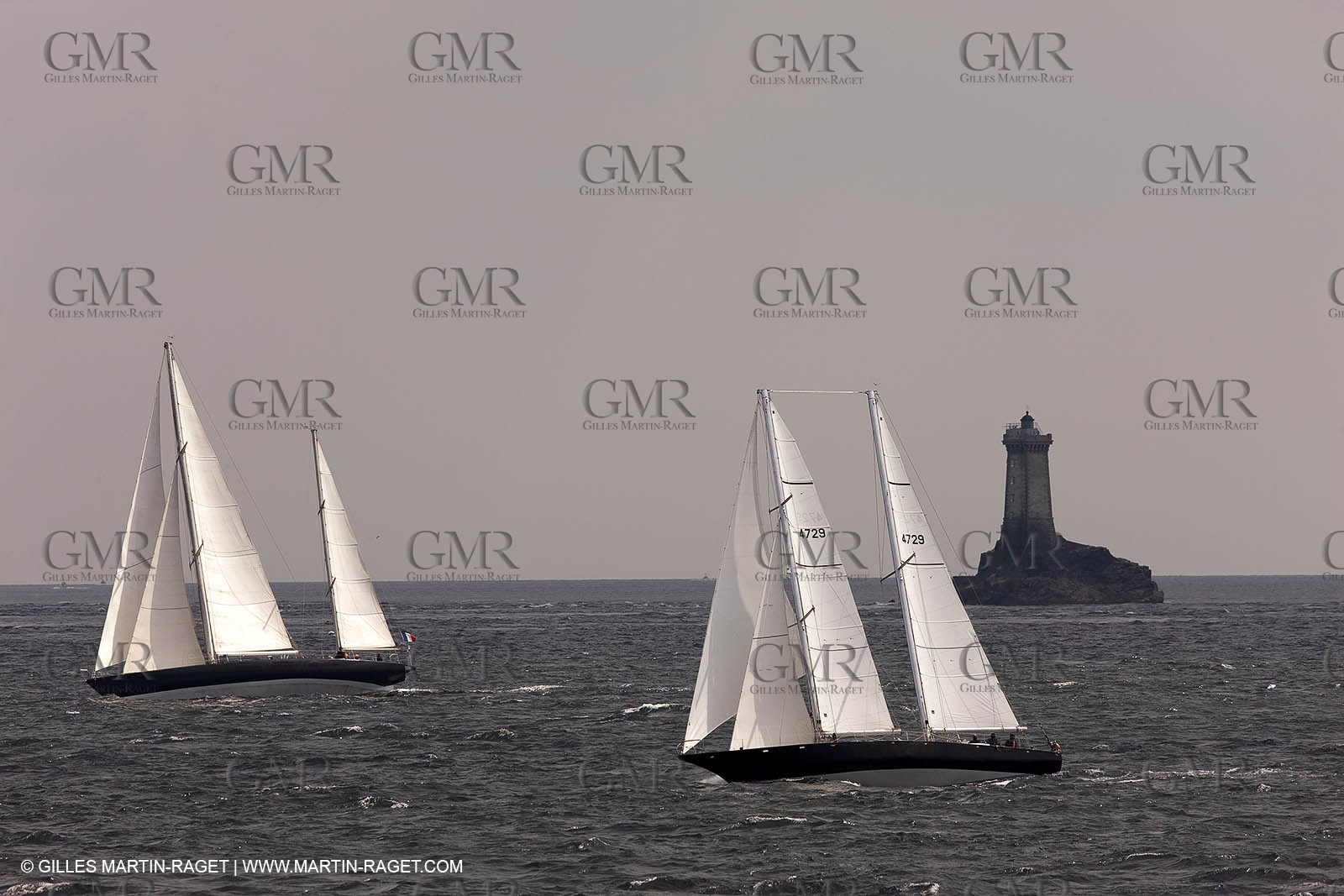 19 05 2010- Sein - (FRA,56)  -  Pen Duick III and Pen Duick VI in the Sein island straight