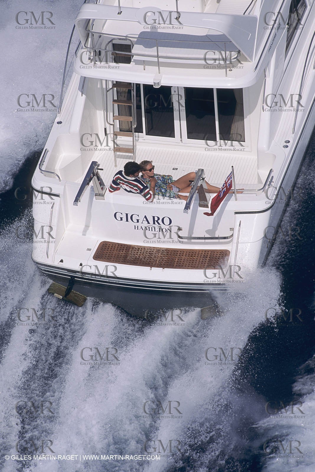 Powerboats, cruising