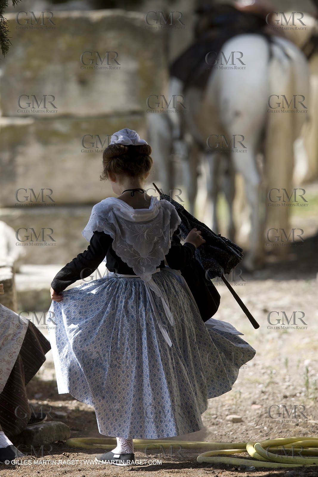 06 07 08 - Arles (FRA, 13) - Traditional costume of Arles fest