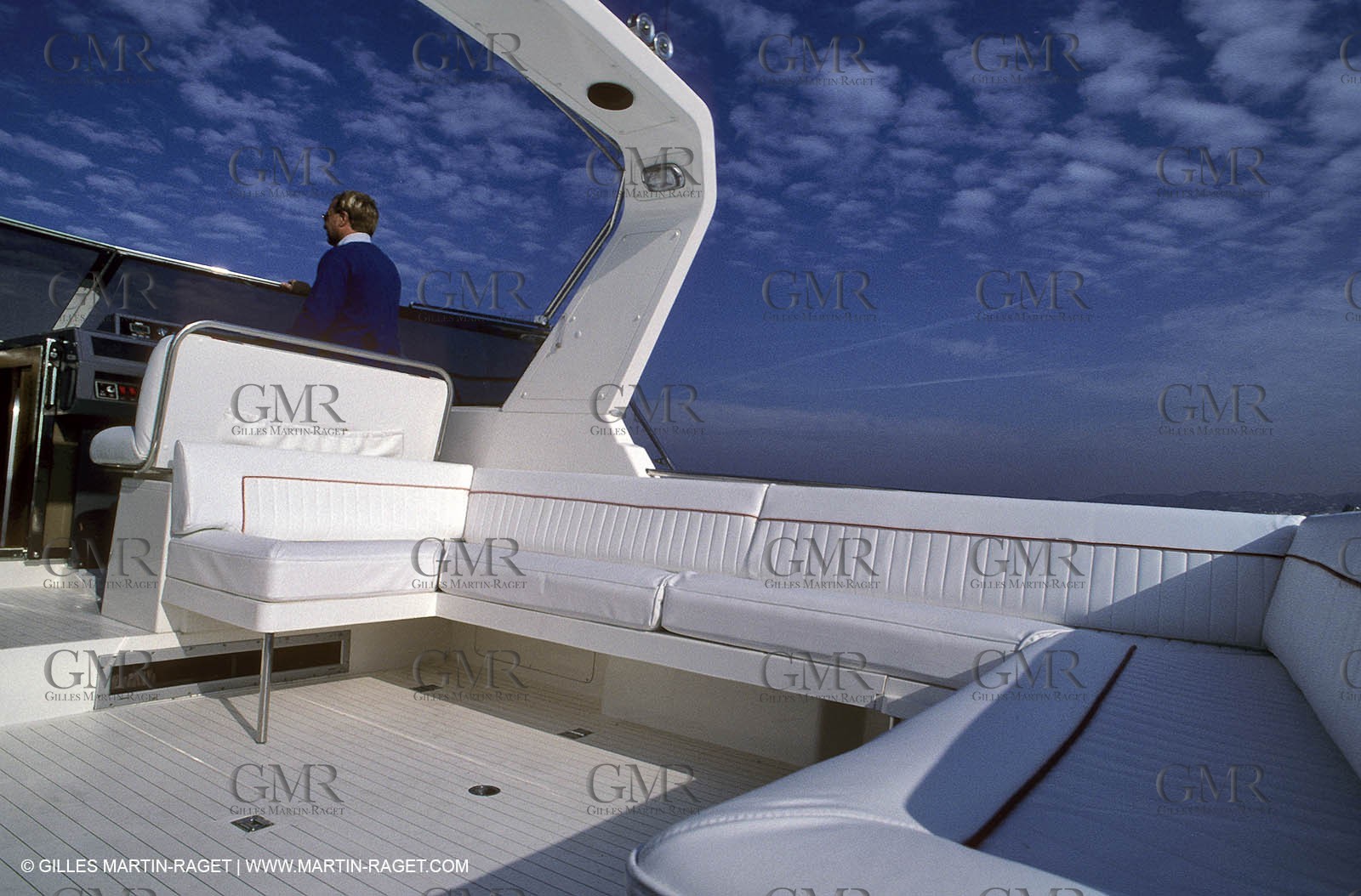 MotorYacht - People