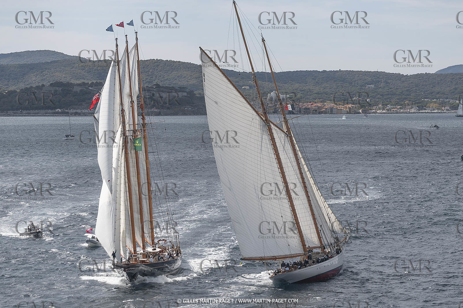 28 09 2022? Saint-Tropez,(FRA,83), Les Voiles de Saint-Tropez 2022 Régate N° 2 poup les modernes, navigation libre pour les grandes goélettes