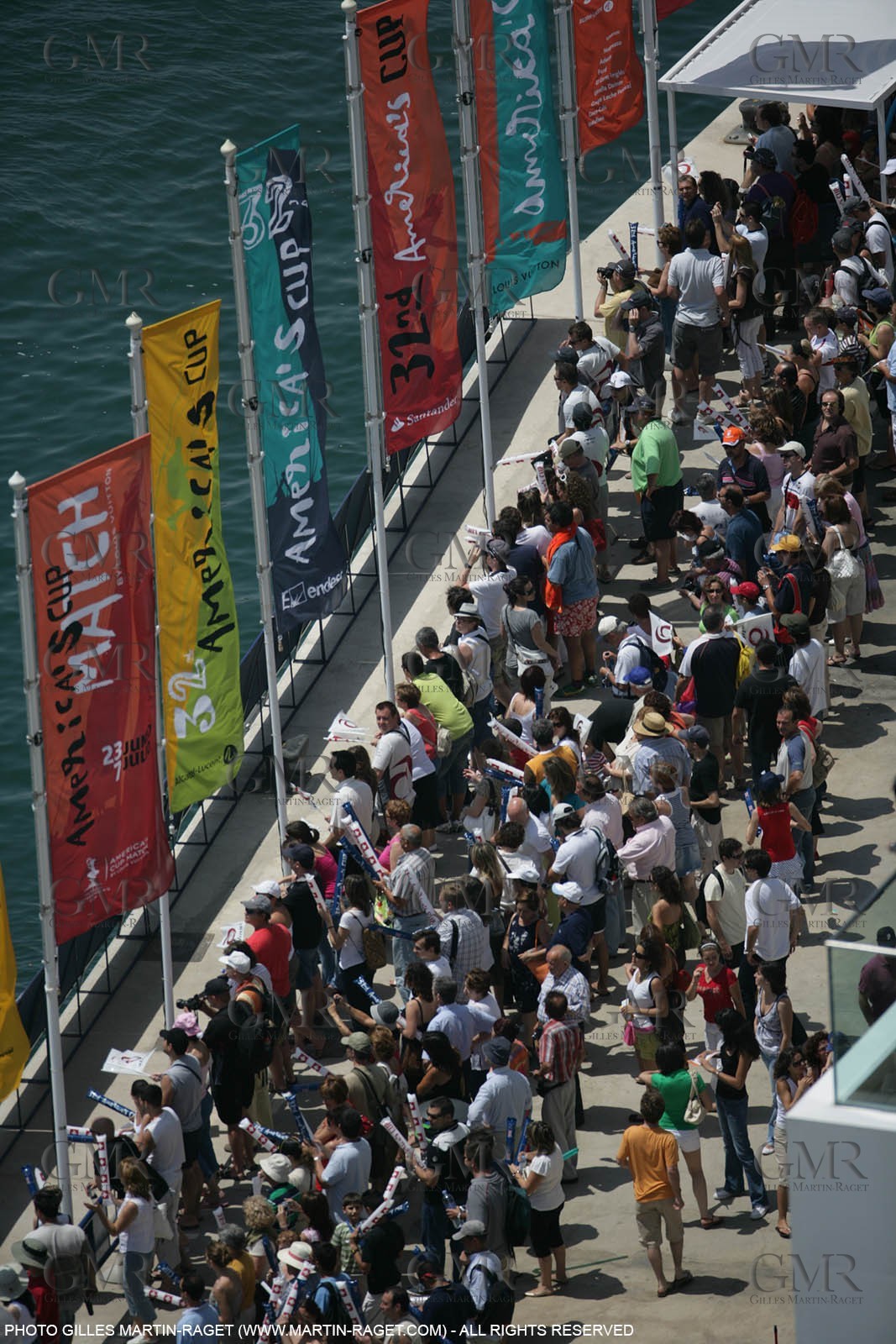 2' 06 2007-Valencia (Spain)- 32nd America's Cup - Final Match - Day 2