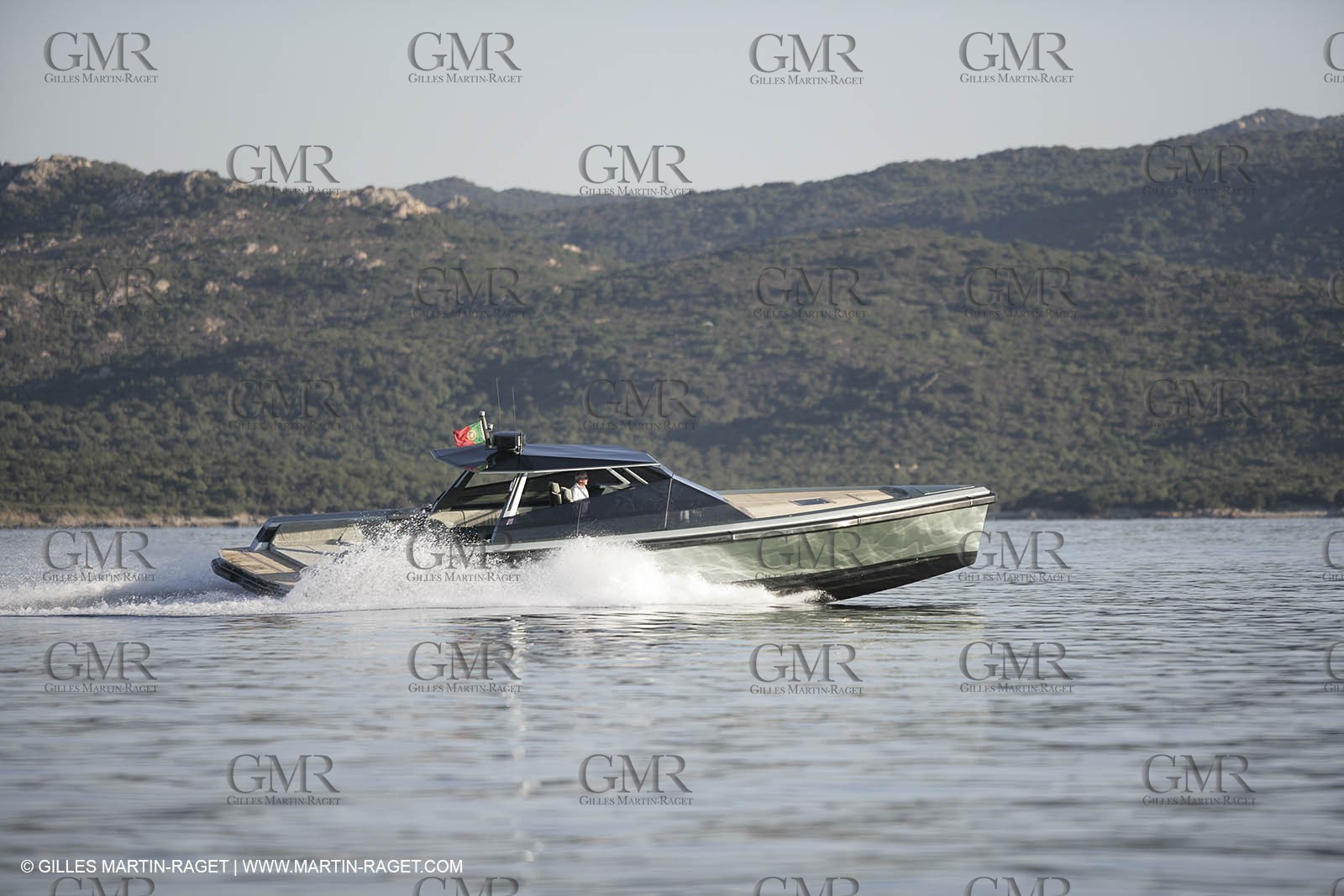 16 07 2007 - Portisco (Italie, Sardaigne) - Wally Power 47, 2007 version