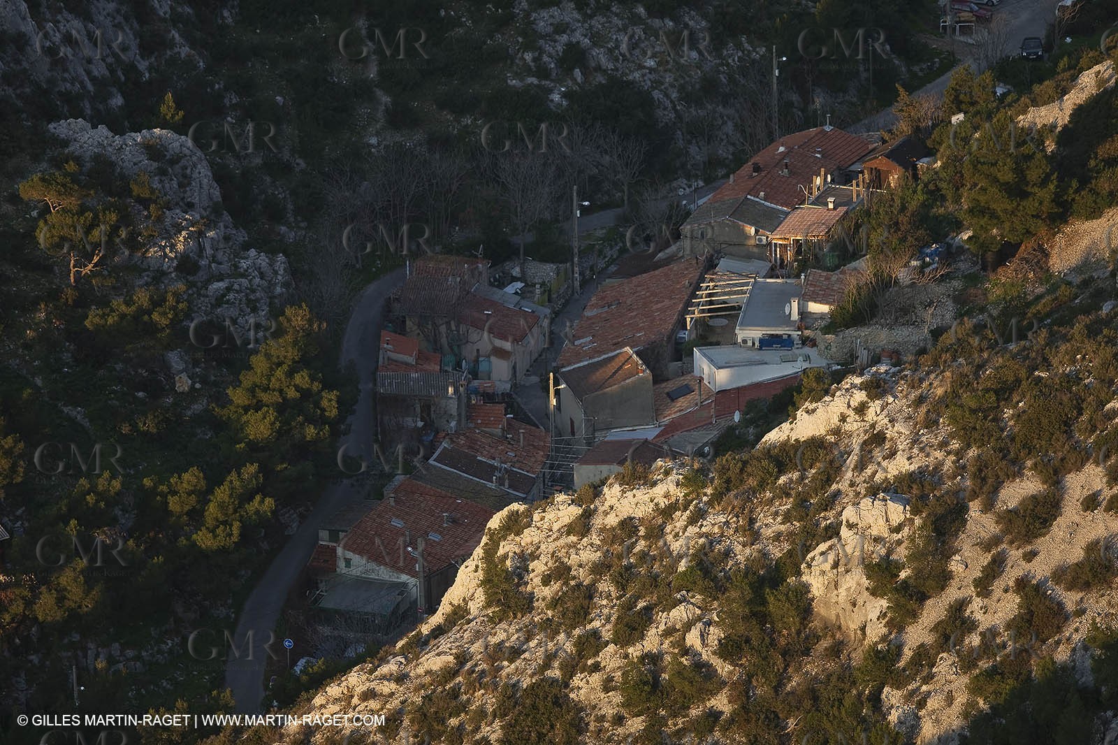 Décember 2009 - Marseille (FRA) - Les Calanques - Morgiou as seen from Sugiton Belvedere