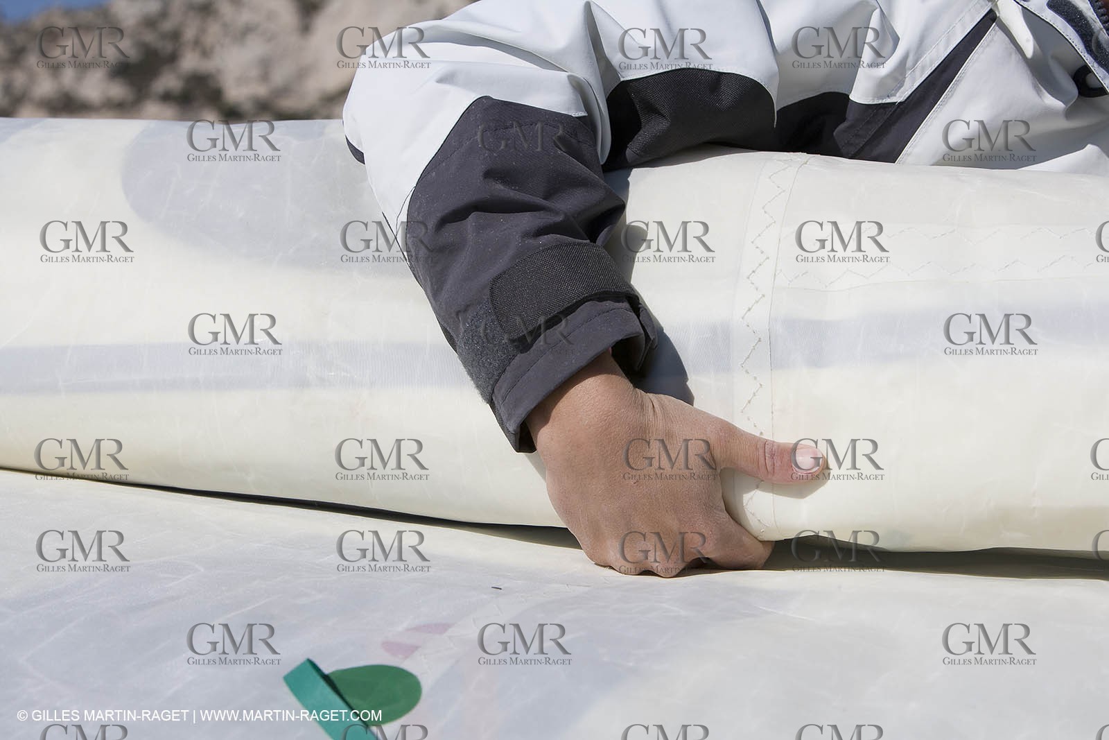 28 09 2007 - Marseille (FRA, 13) - Aigle Marine weather clothing showed in action by salors Marc Emig et Luce Molinier