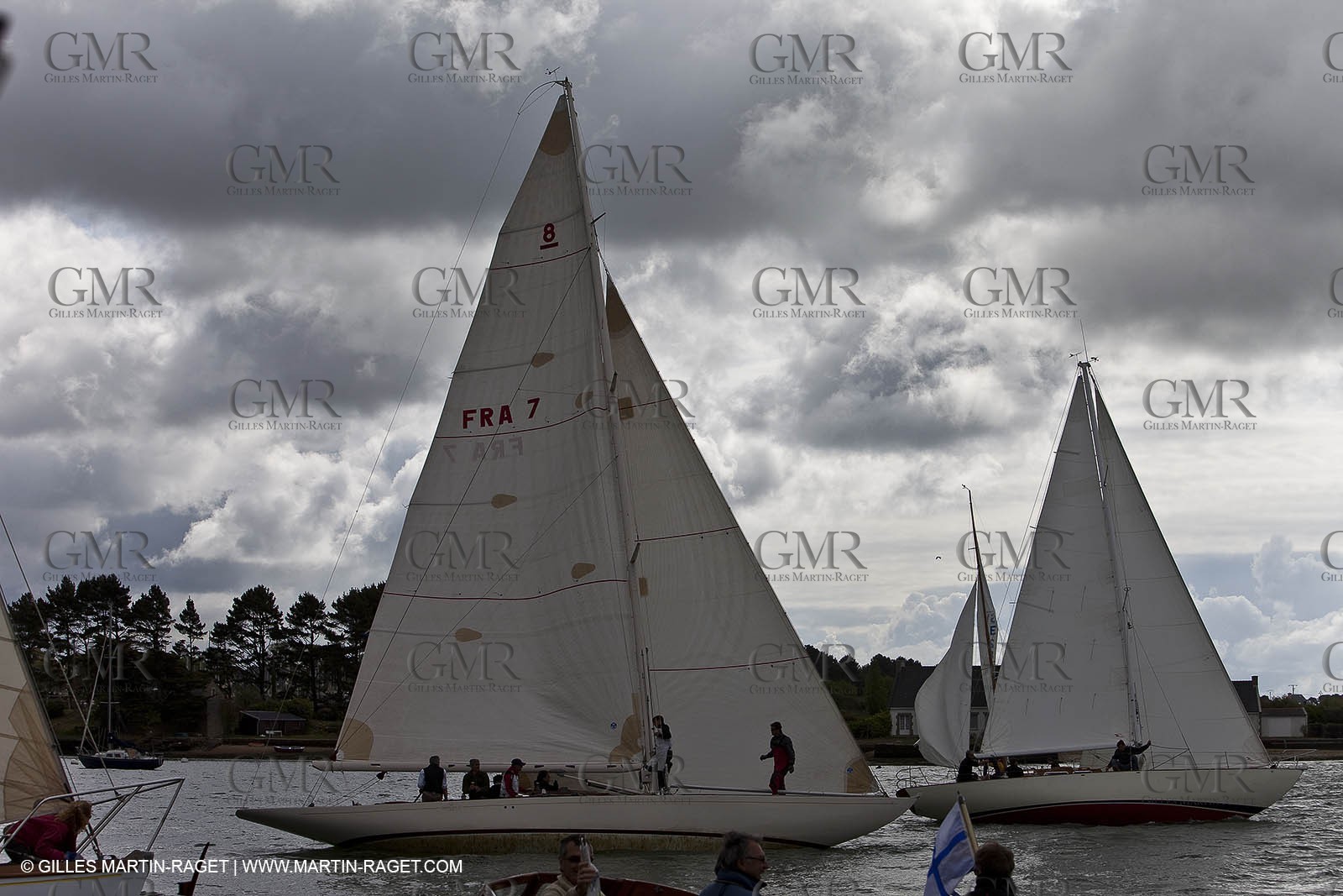 01-05-10 - Le Bono (FRA,56) - Regate Classique - Acteia II - Maica