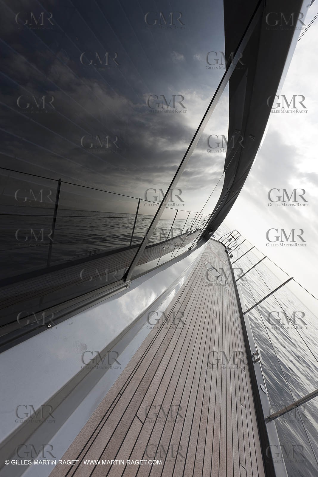 25 02 2011 - La Ciotat (FRA,13) - Super Yachts - Chantier H2X - Cartouche