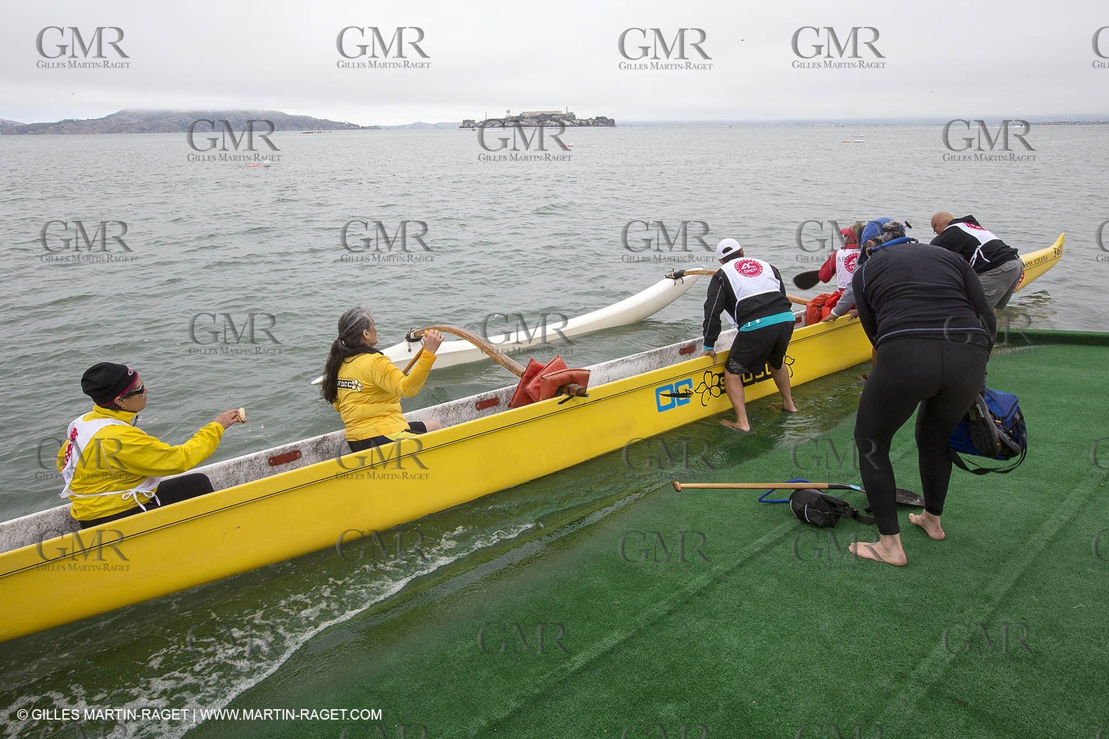 10 08 2013 - San Francisco (USA,CA) - 34th America's Cup - AC Open - Outrigger Canoe Races et Hula Danceperformance at Marina Green Village