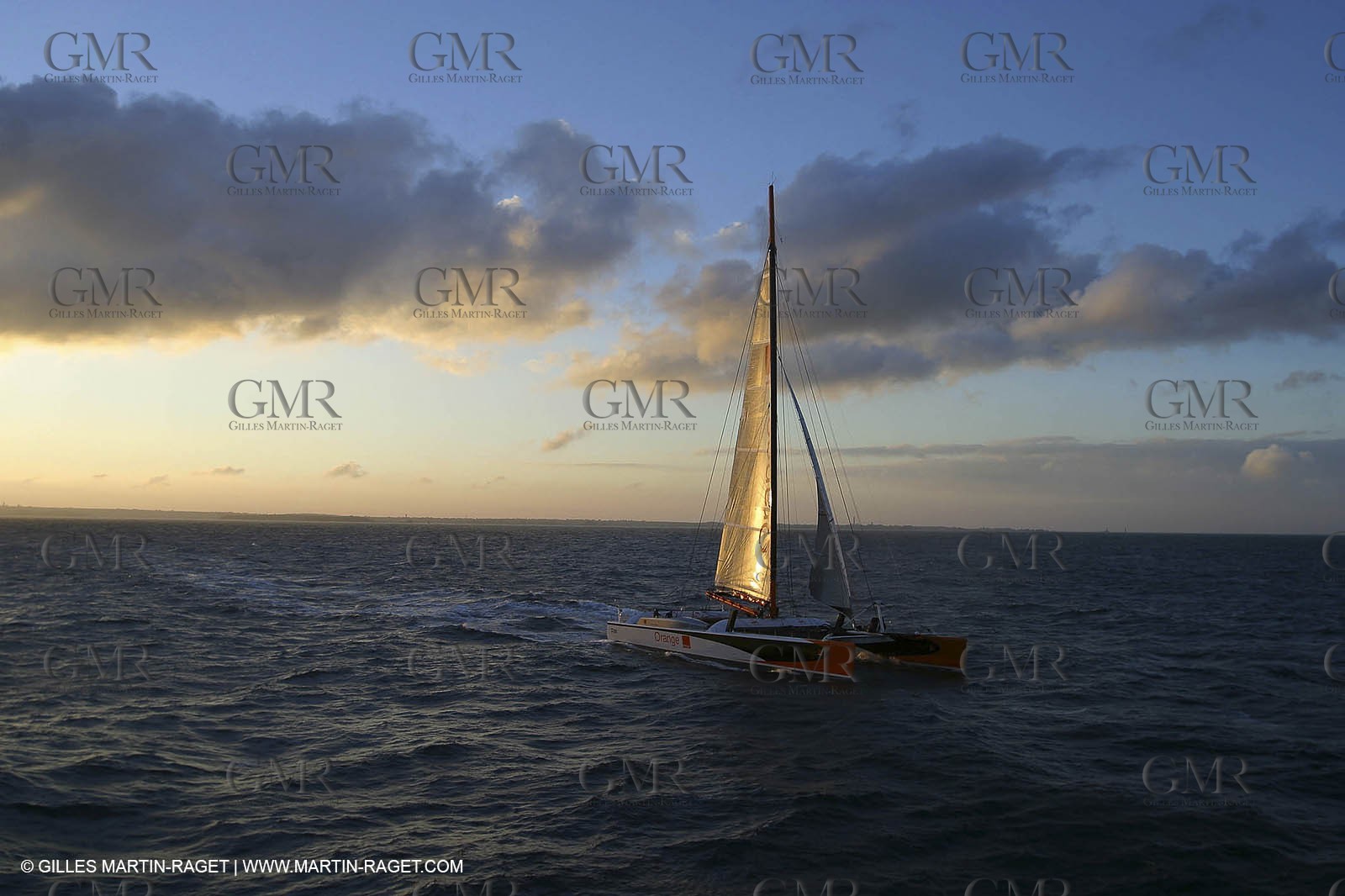 Orange II - 2004 Jules Verne Trophy - Ouessant - first starting line crossing