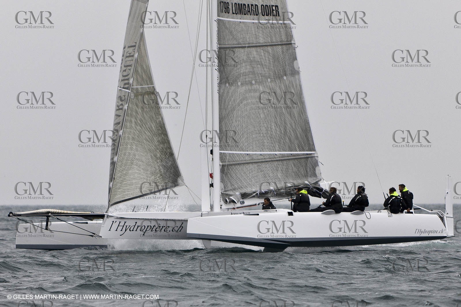 09 10 2010 - Morges (SUI) - L'Hydroptère.CH - 1st sail