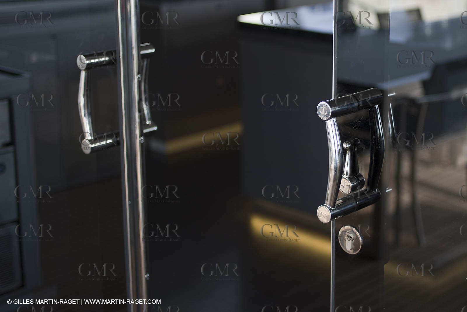 25 02 2011 - La Ciotat (FRA,13) - Super Yachts - Chantier H2X - Cartouche