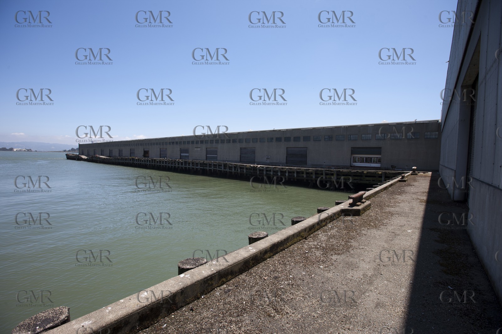 07 06 2011 - San Francisco (USA,CA) - 34th America's Cup - Event sites -  The Piers in their state of origin - Pier 19