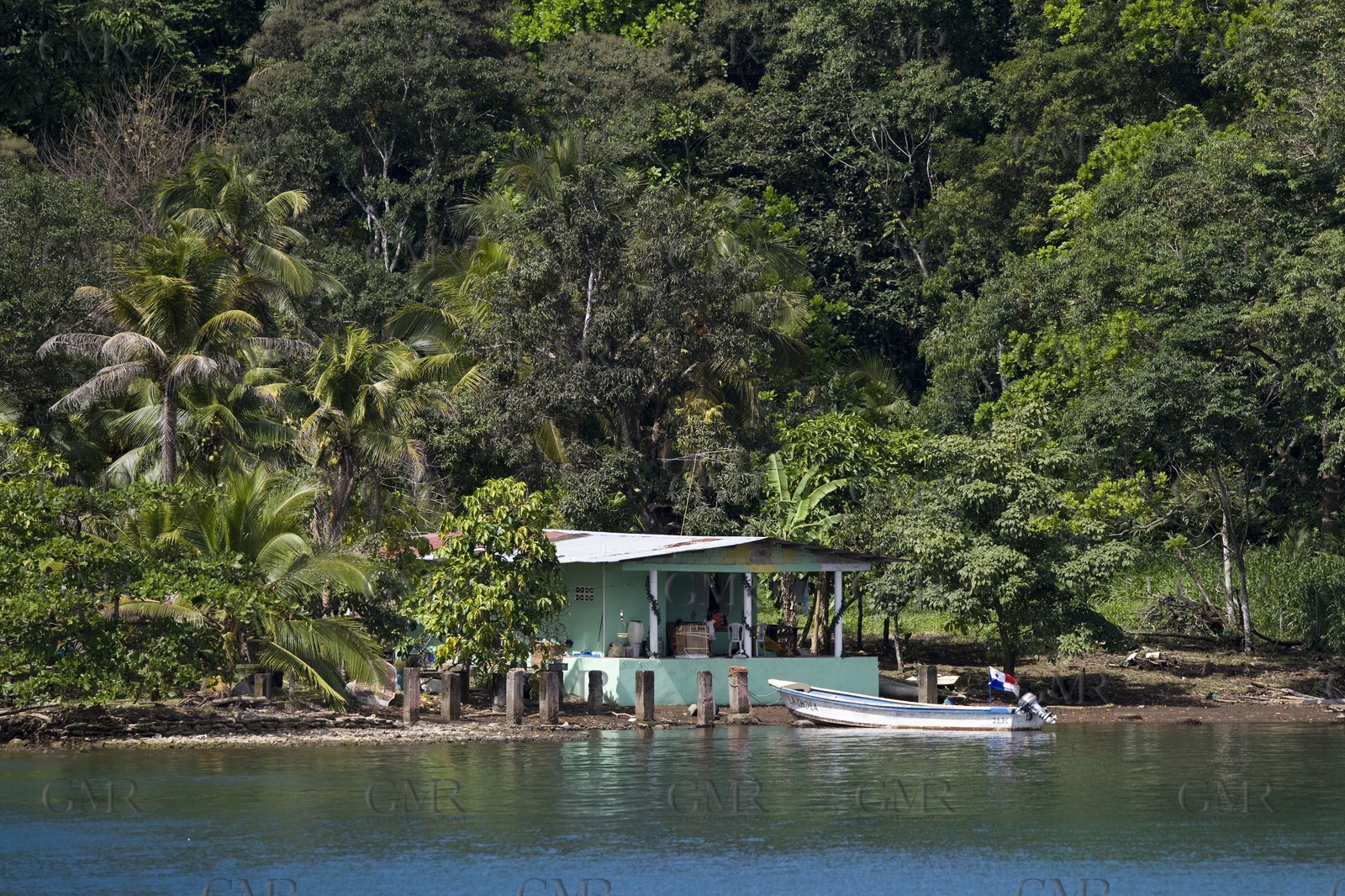 01 02 2008 - San Blas Archipelago (Panama) - Motor Yacht Senses