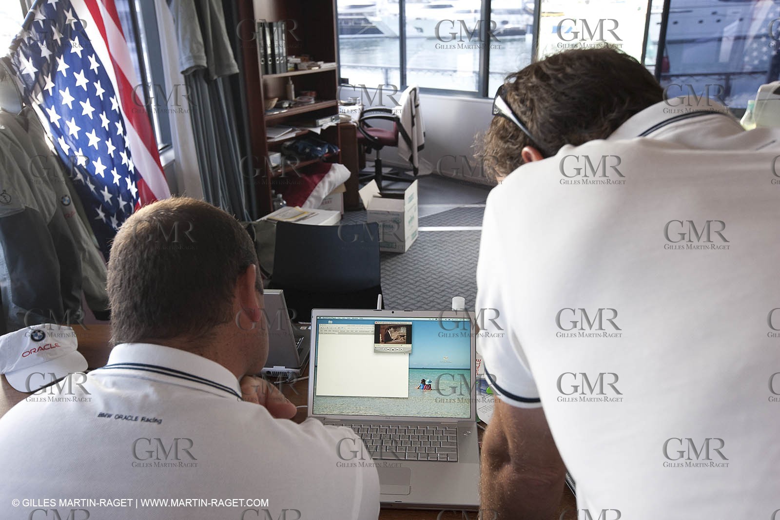 11 02 2009 - Auckland (NZL) - Louis Vuitton Pacific Series - Racing Day 11 - sail off