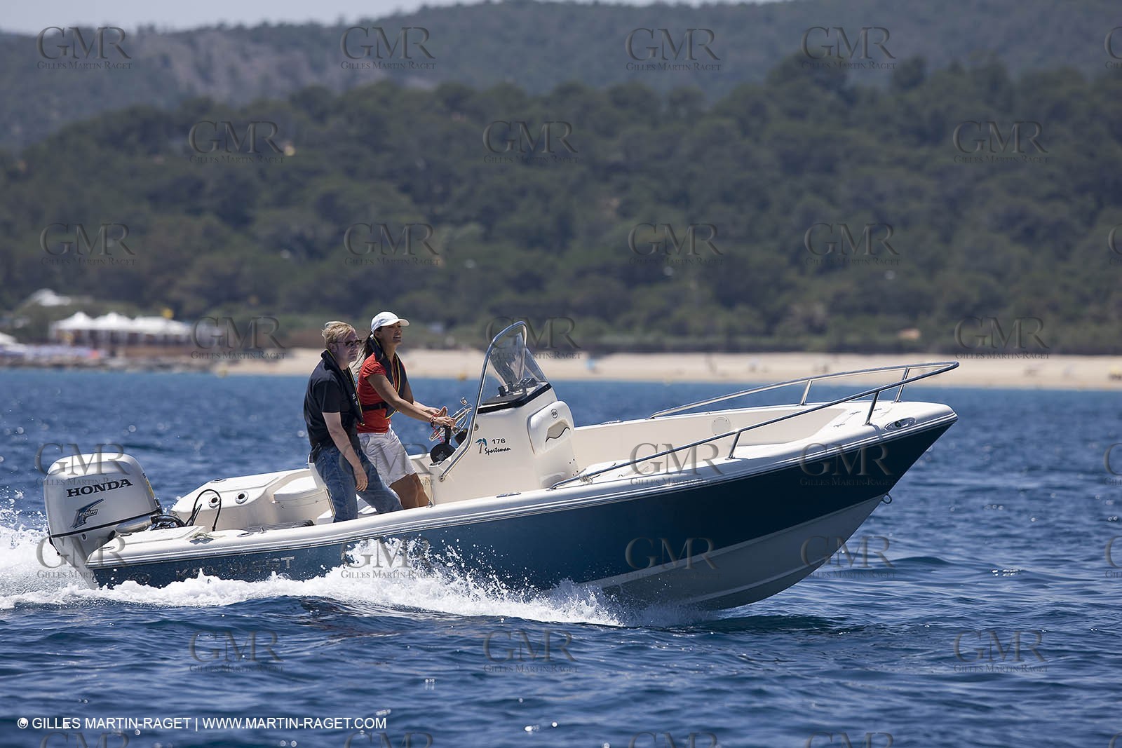 Motor boat running