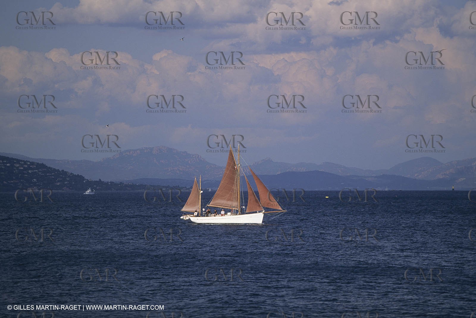 Sailing, Classic yachts (for yacht names check keywords)