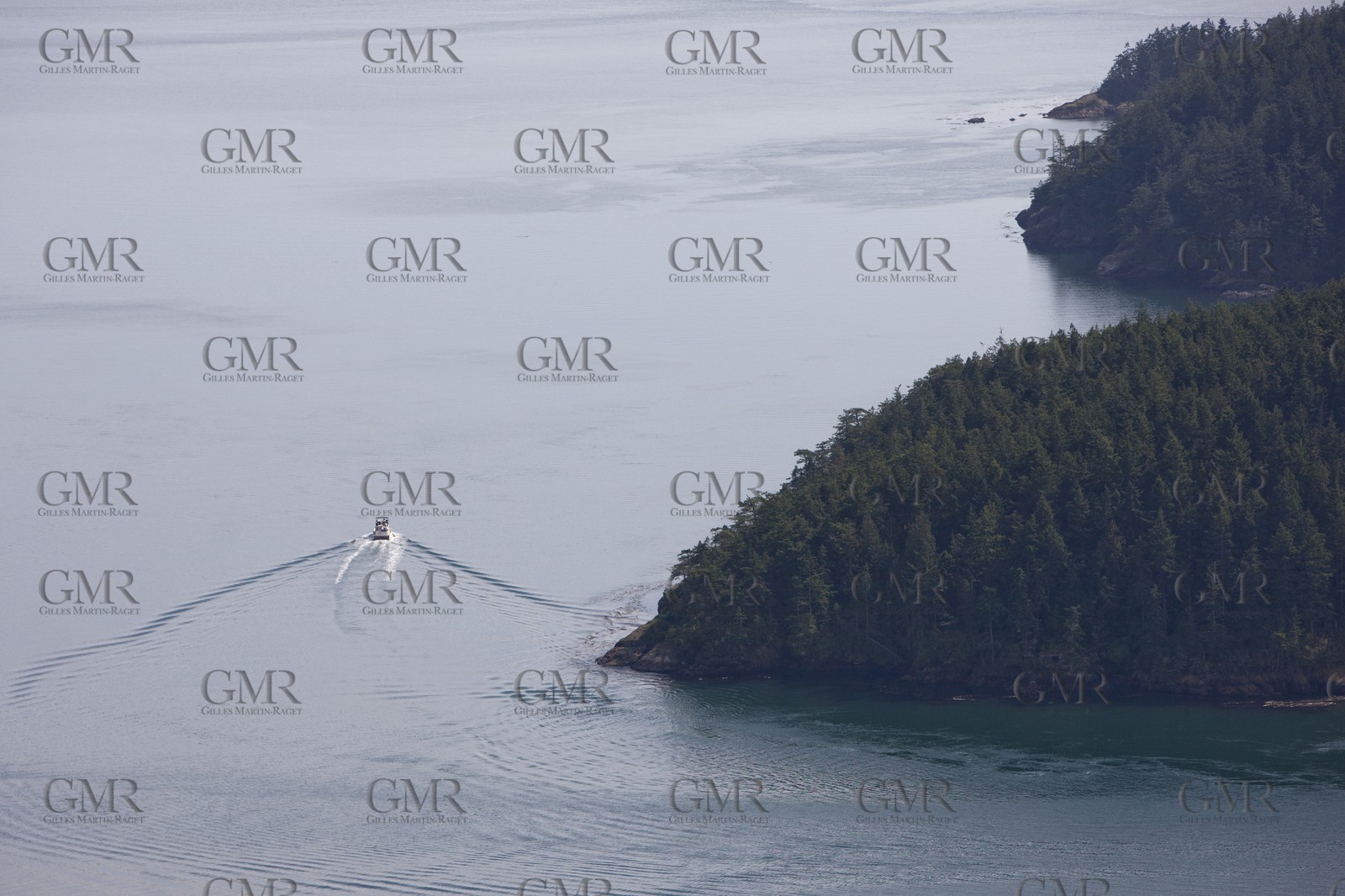 03 09 2008 - Anacortes (WA, USA) - America's Cup - BMW ORACLE Racing - 90 ft trimaran sea trials - Day 2