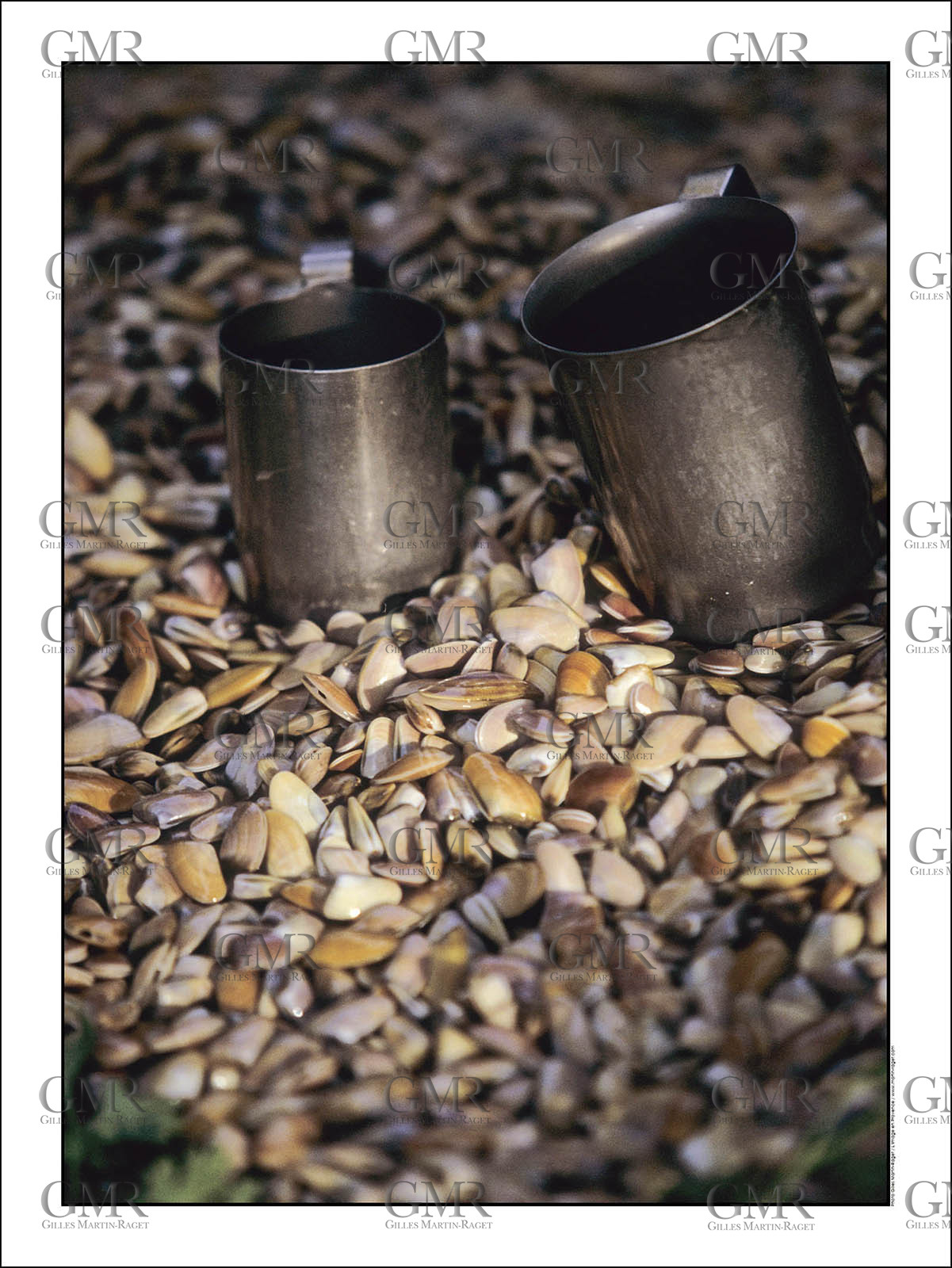 Product: in house made quality print on 8 ultrachome colors Epson ink Jet printer.Available sizes: . 30x40 cm. 50x70 cm. 80x120 cmAvailable papers: . Standard 250 gr glossy paper print, black streak, white margin, no signature. Top quality glossy 290 gr. paper, black streak, white margin, checked and signed by the author. Fine Art print (signed, numbered, stamped, registered) on demand. Other supports (Canvas, Acrylic, Metal) on demandPackaging: cylindric reinforced tubeShipping options: regular mail or Shipping companyClick on the basket icon to select your options and start the online ordering process