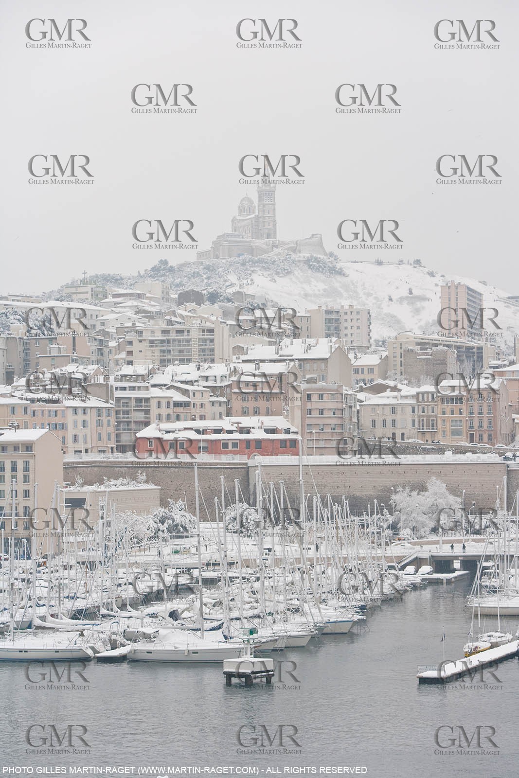 07 01 2009 - Marseille (FRA,13) - Exceptional snow amount on the city