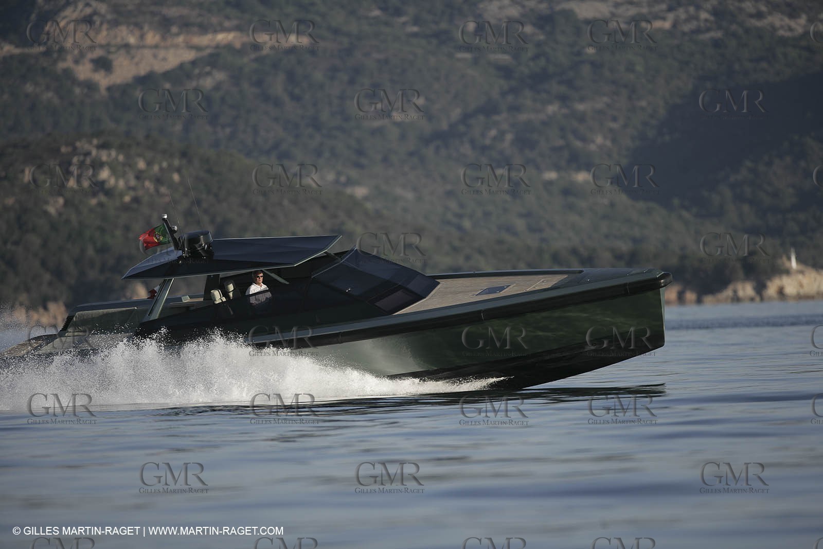 16 07 2007 - Portisco (Italie, Sardaigne) - Wally Power 47, 2007 version